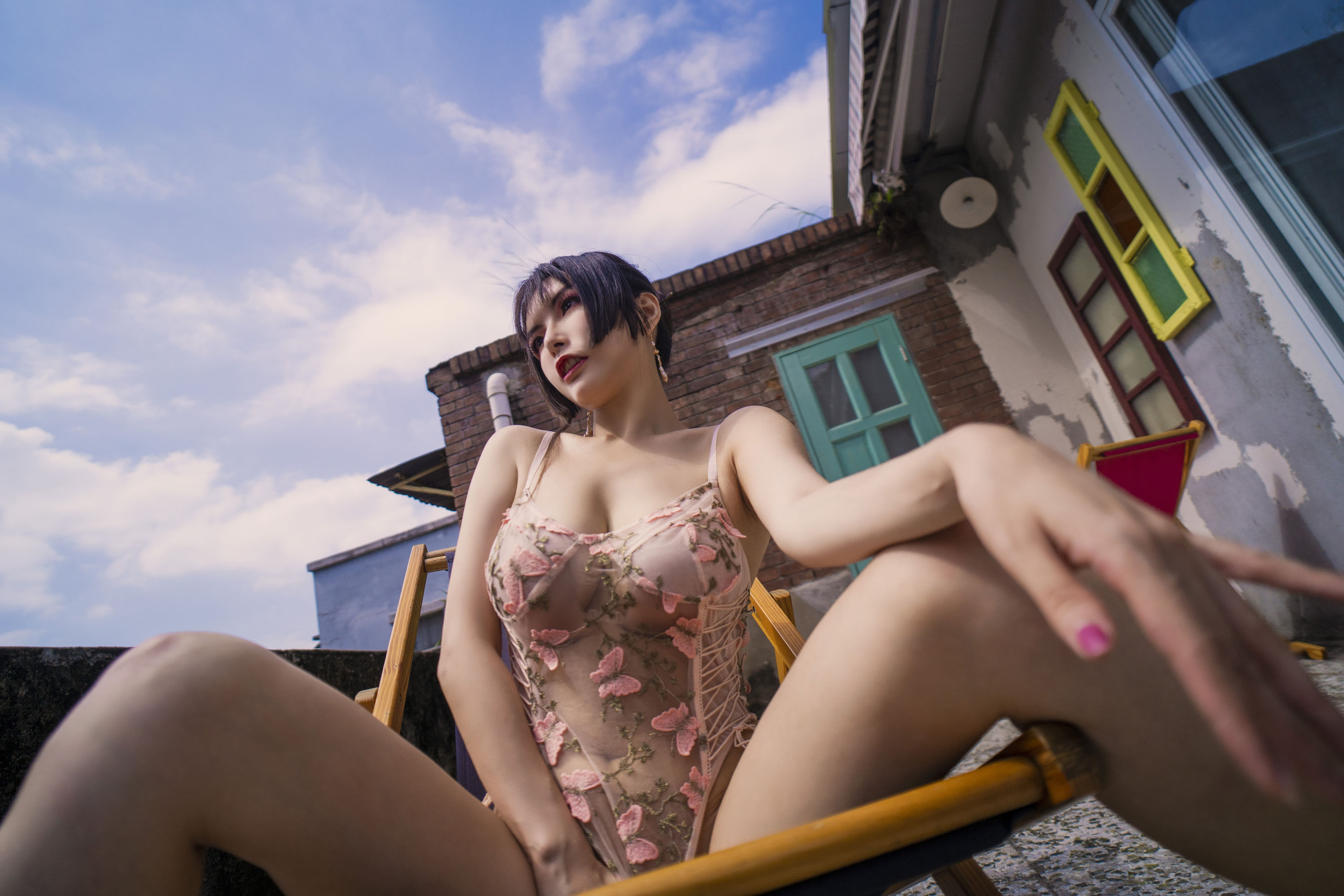 [Cosplay] 秋和柯基(夏小秋秋秋) - 天台