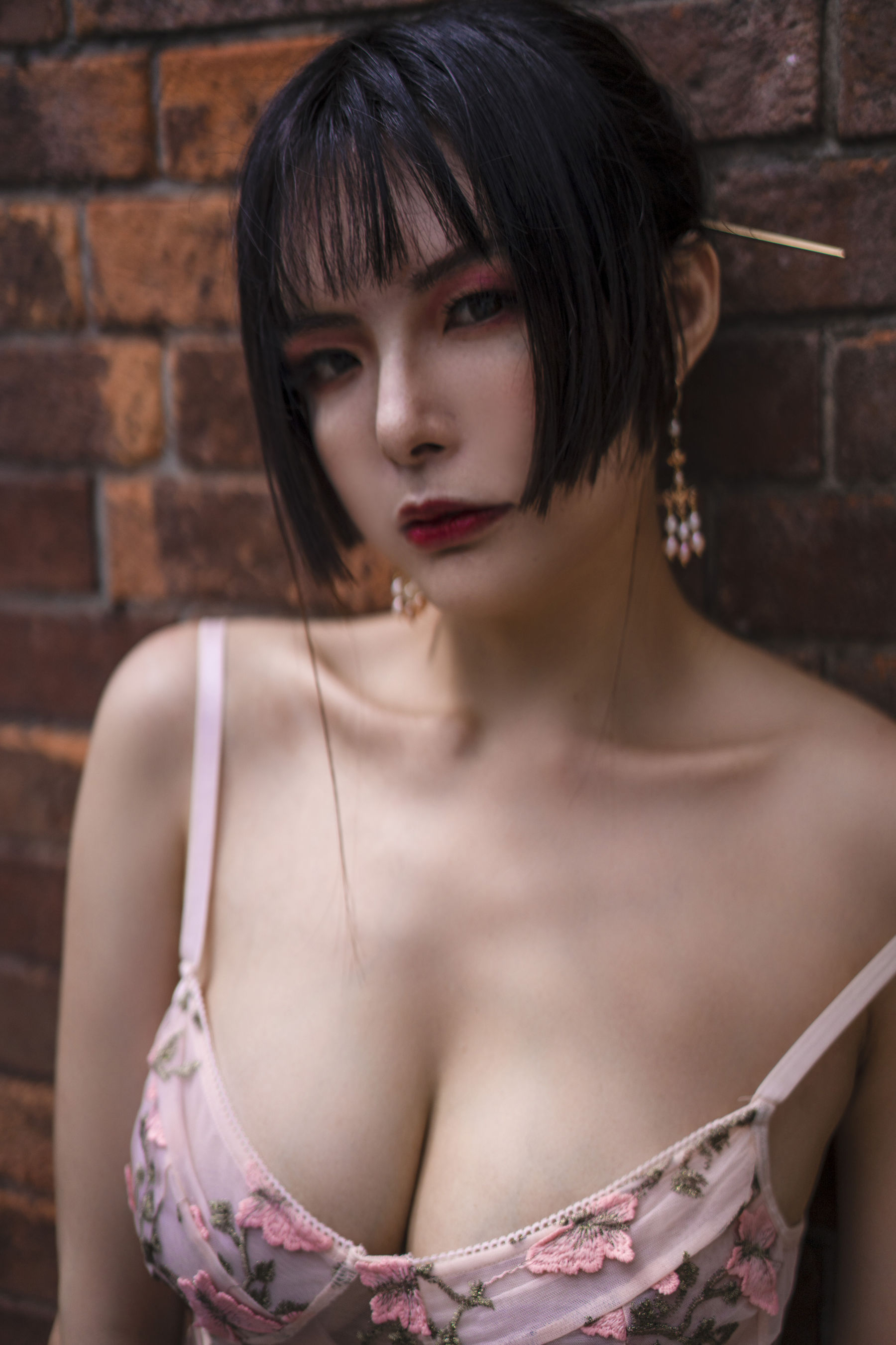 [Cosplay] 秋和柯基(夏小秋秋秋) - 天台