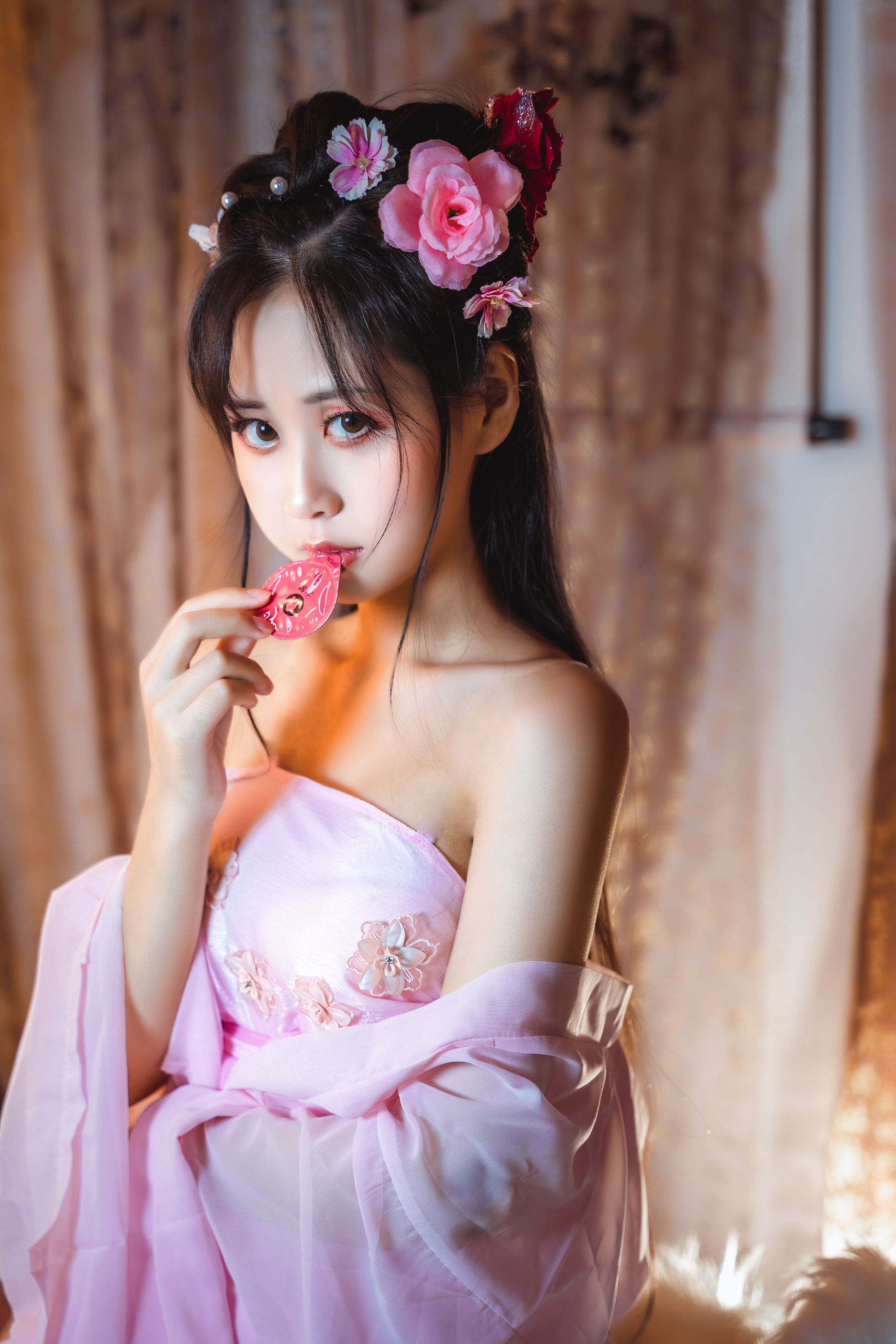 [Cosplay] 阳光美少女萌芽儿o0 - 大象代言
