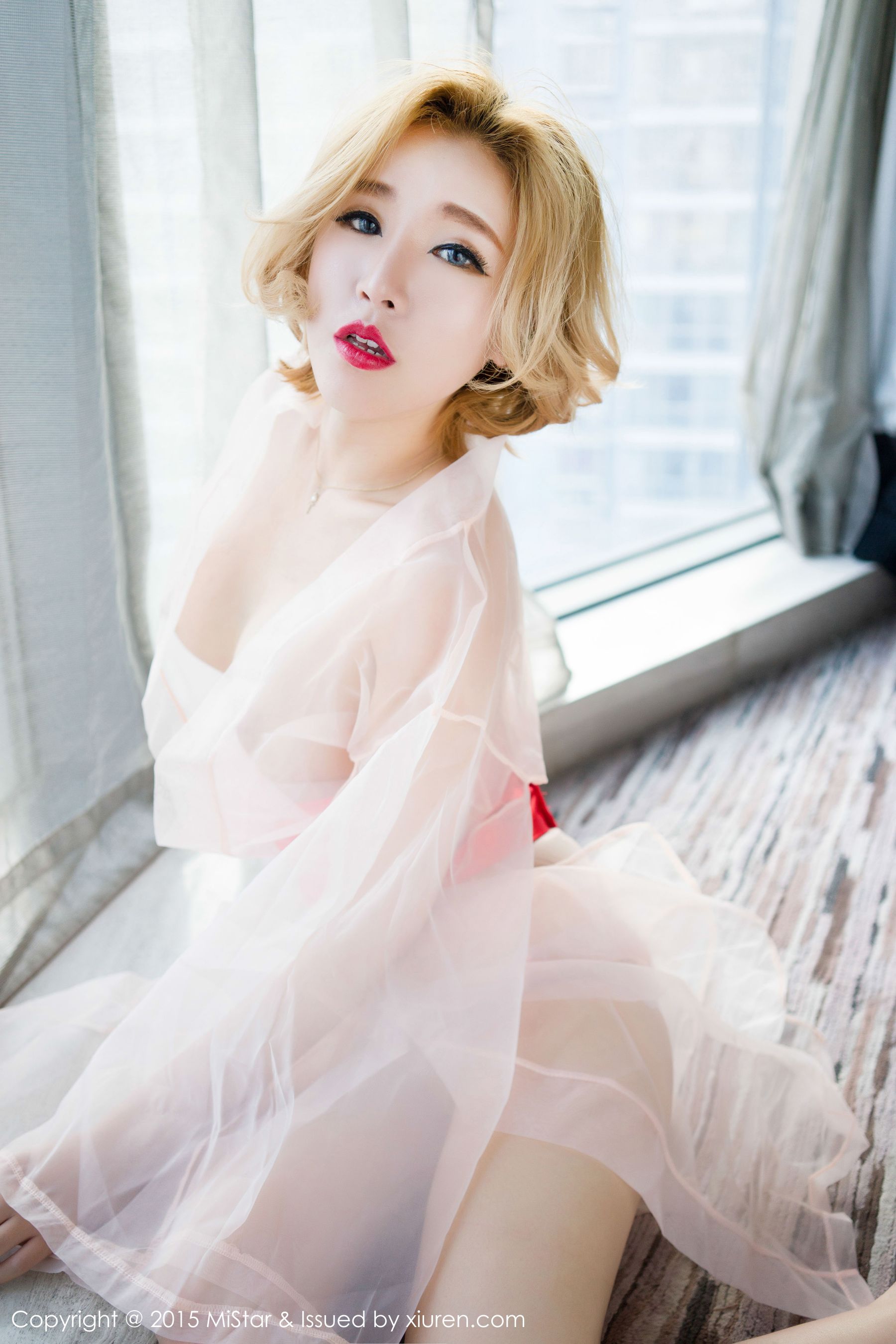 赵欢颜Jessica《黑丝吊袜+透视装纱衣》 [魅妍社MiStar] Vol.044