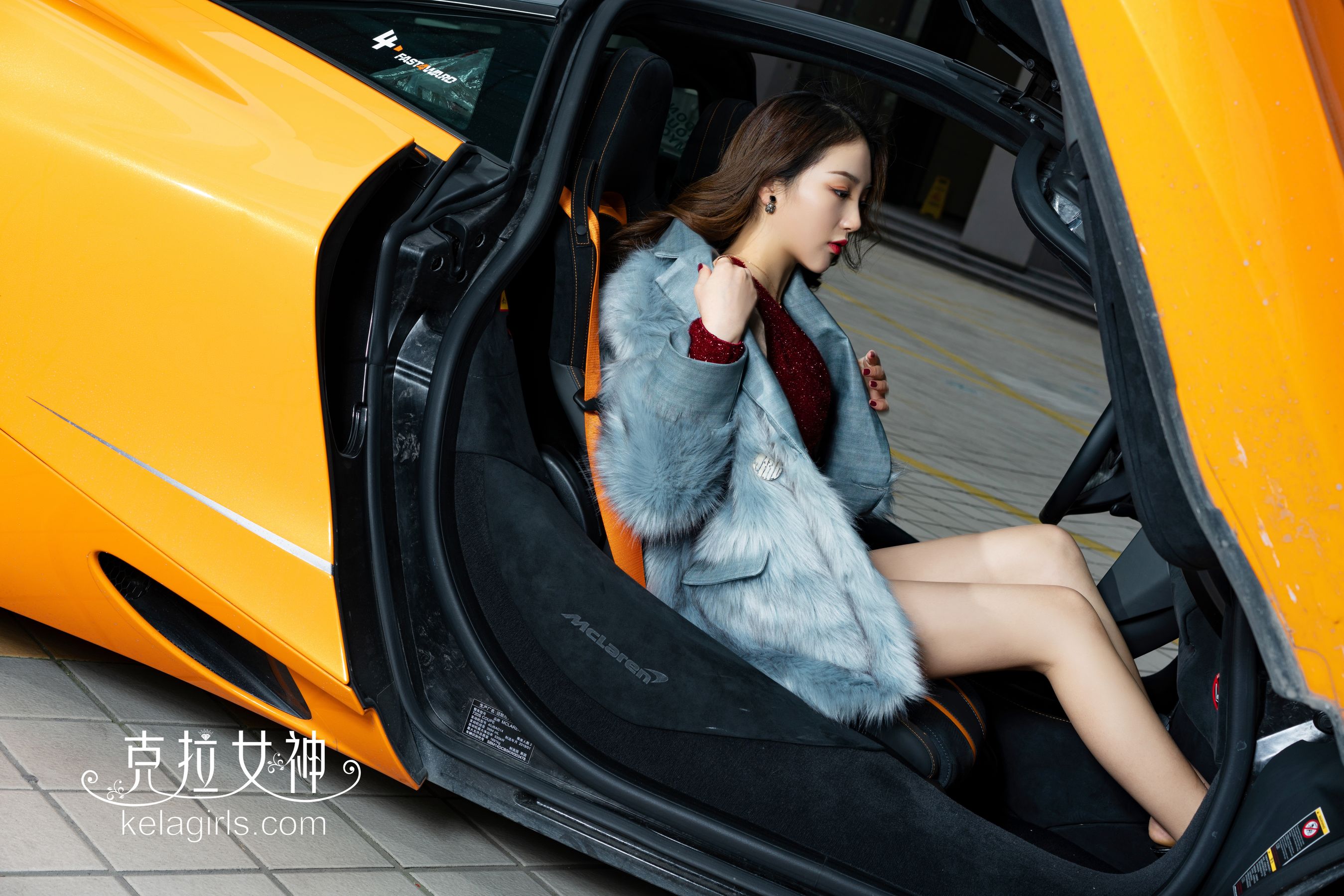 [克拉女神Kelagirls]  舒彤 香车美腿