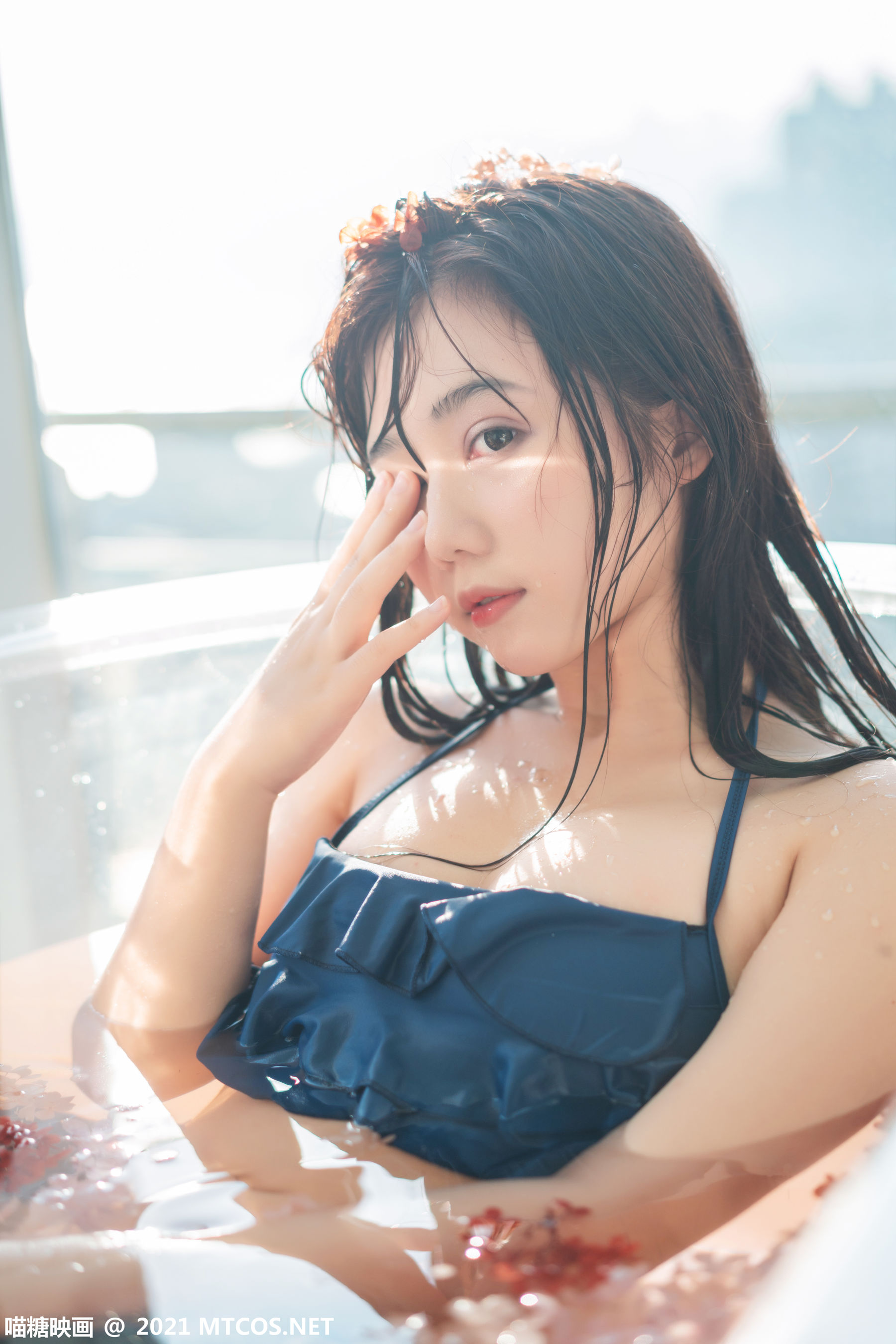 [喵糖映画] VOL.361 镜酱 夏日沐浴