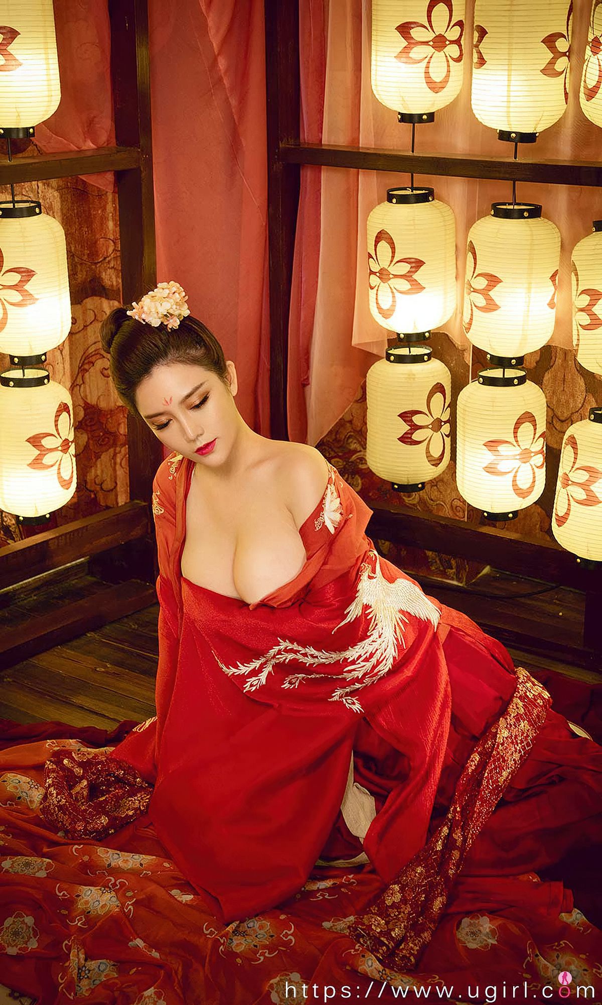 [爱尤物Ugirls] NO.2009 金梓琳 华灯初上夜会霓裳