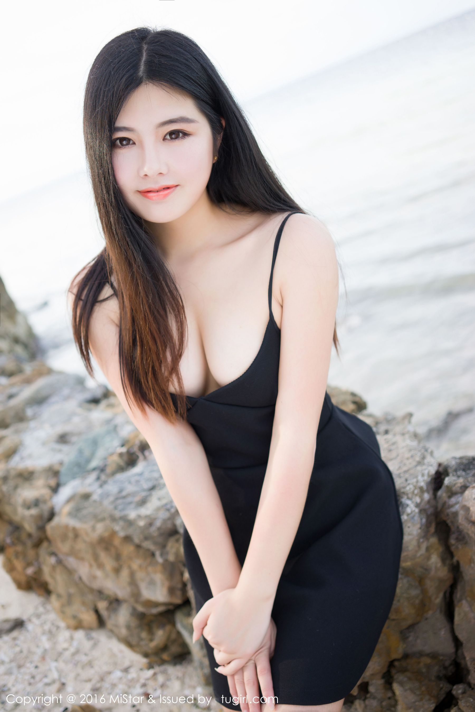 娜露Selena《性感内衣+制服+吊带短裙》 [魅妍社MiStar] Vol.057