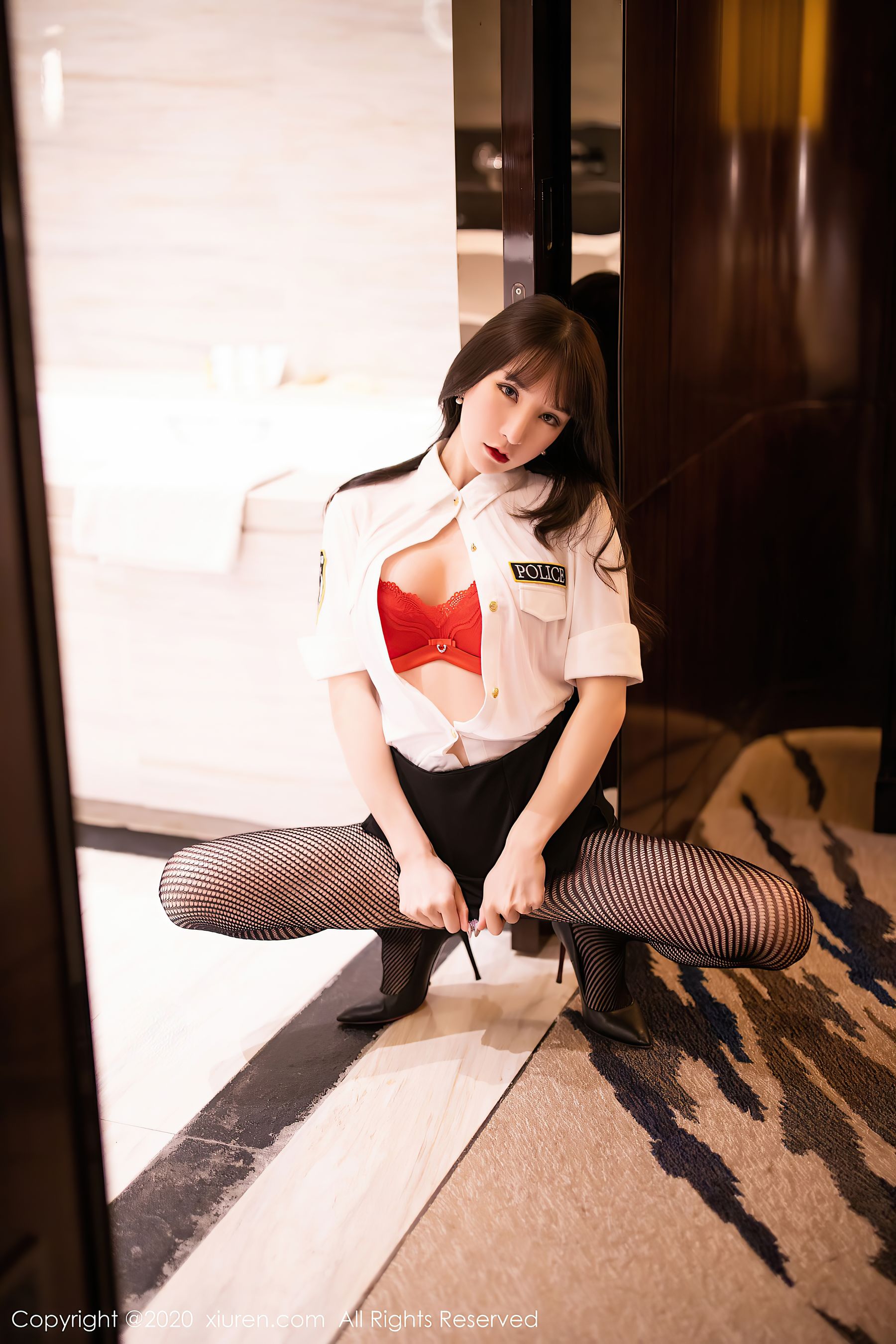 [秀人XIUREN] No.2820 周于希Sandy