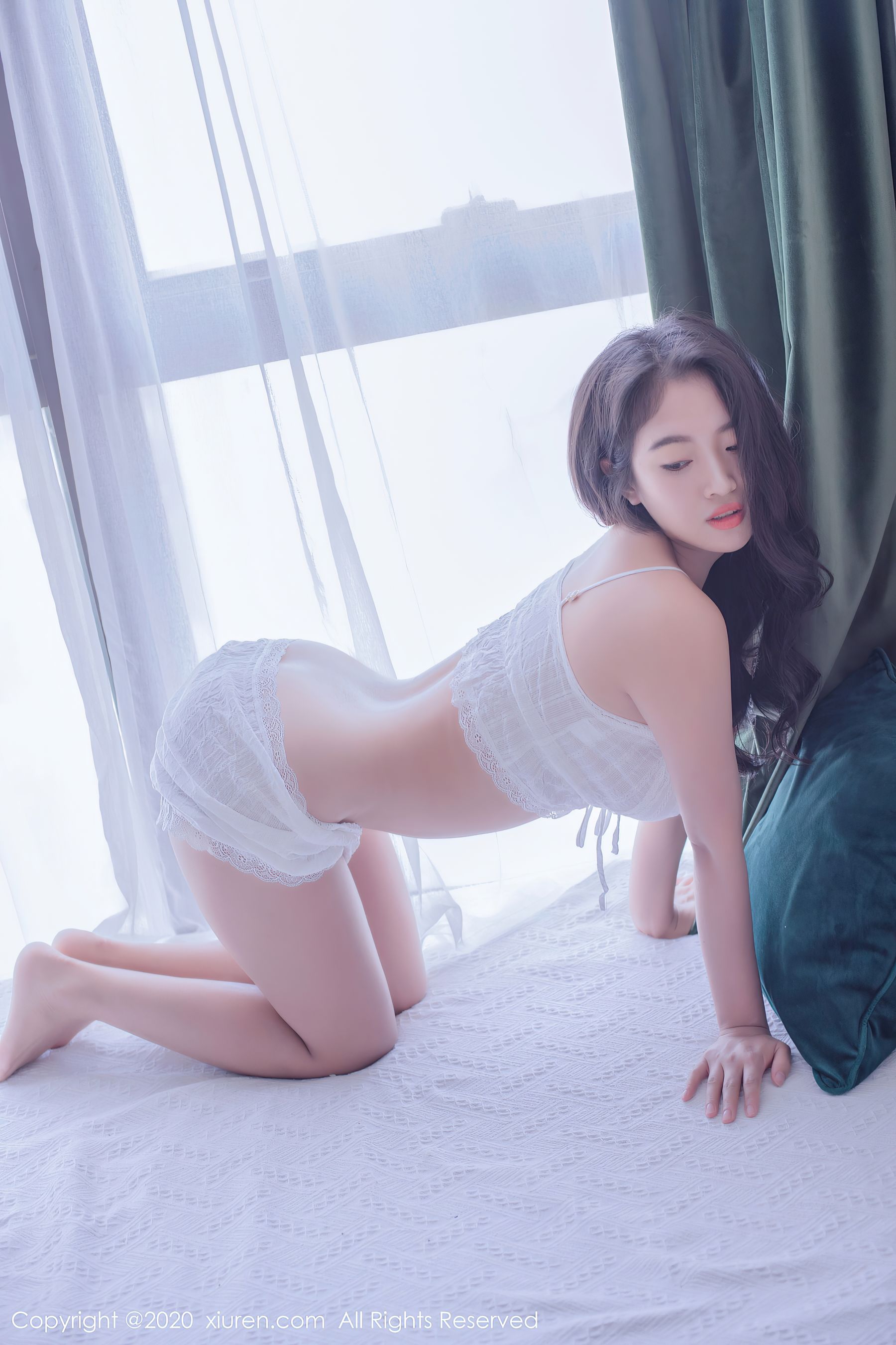 [秀人XIUREN] No.2821 舞媚歆