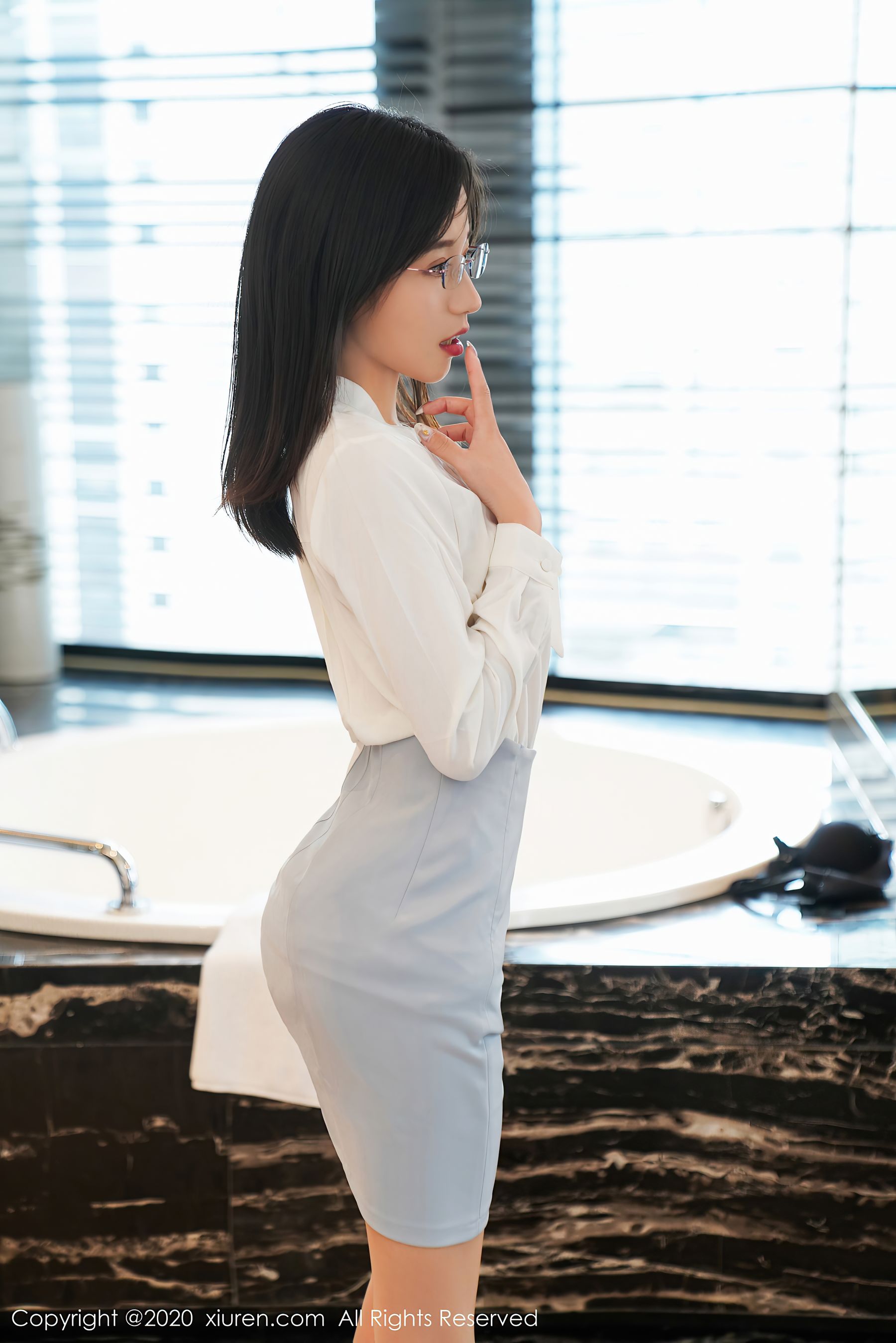 [秀人XIUREN] No.2825 仓井优香