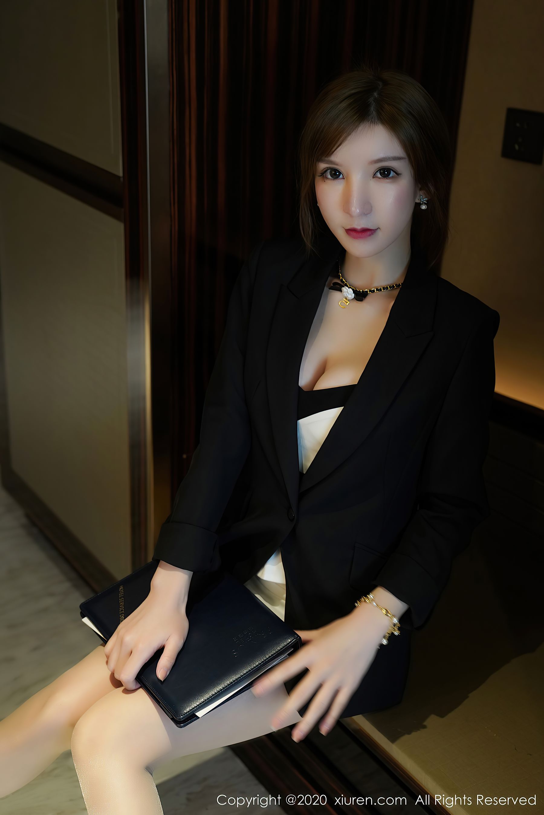 [秀人XIUREN] No.2885 周于希Sandy