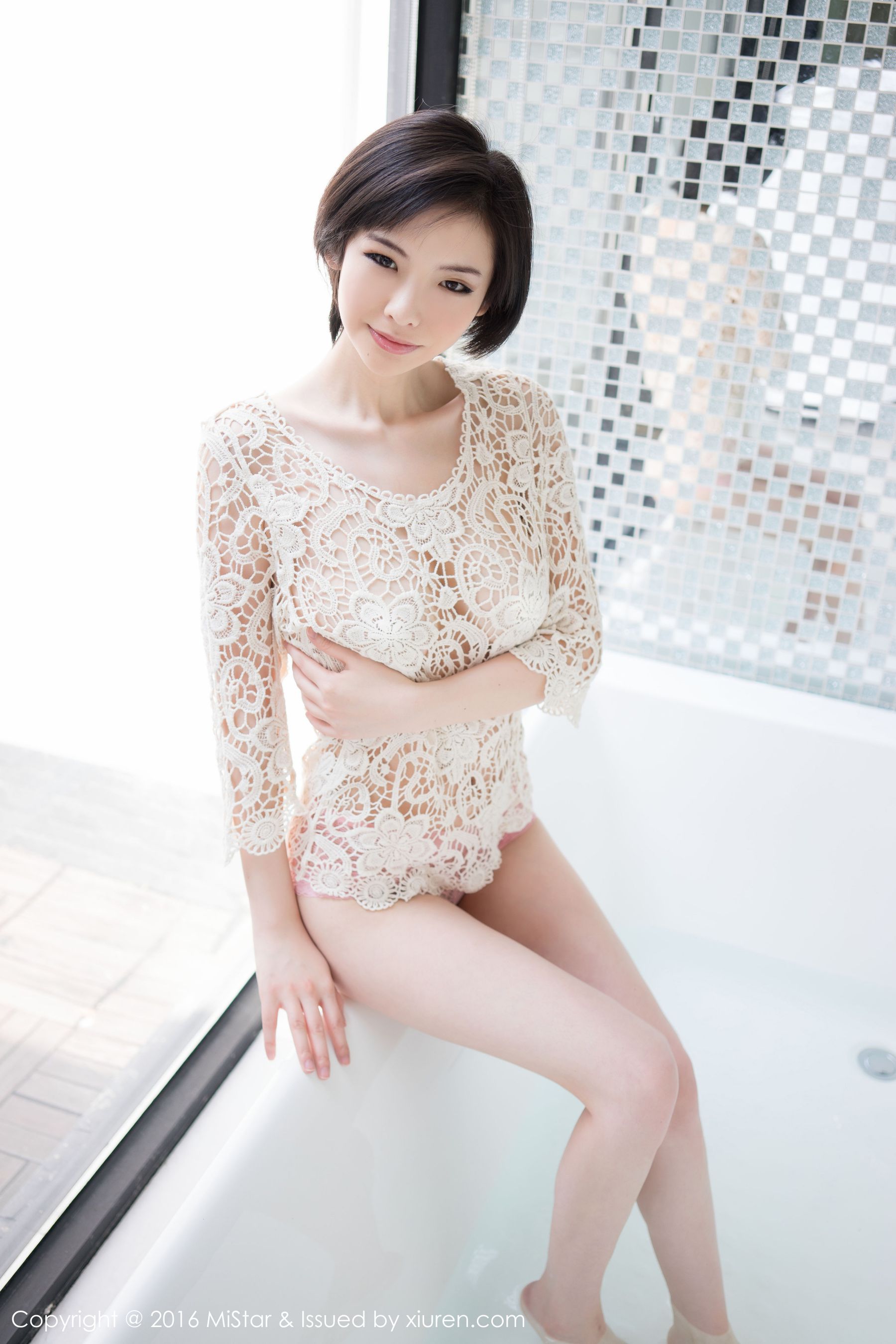 Jenny佳妮《拥有傲人巨乳的短发妹子》 [魅妍社MiStar] Vol.077