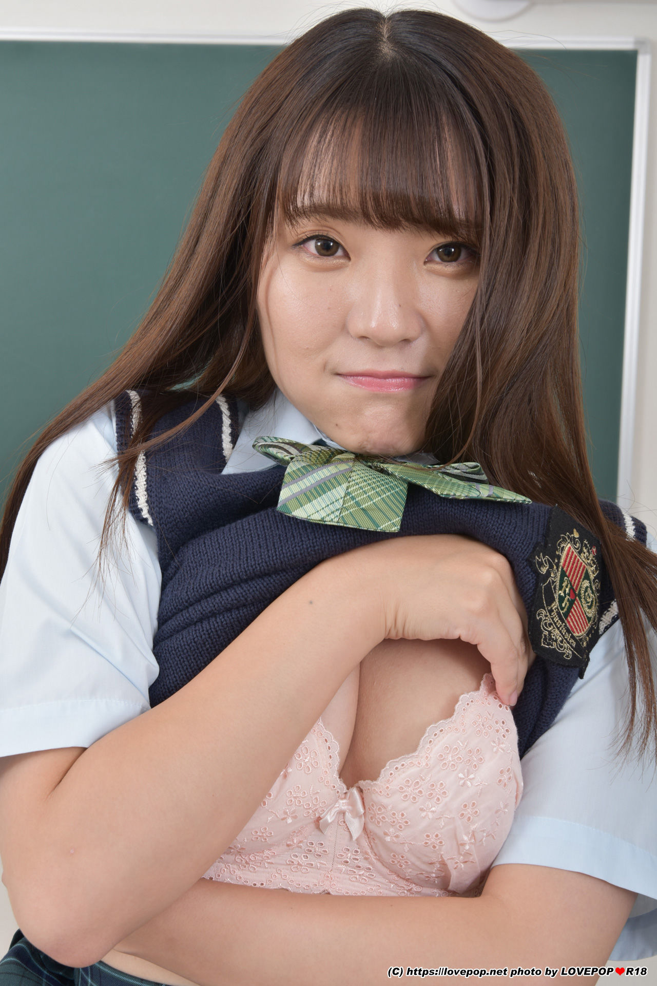 [LOVEPOP] Momoka Nakazama 仲沢ももか Photoset 05