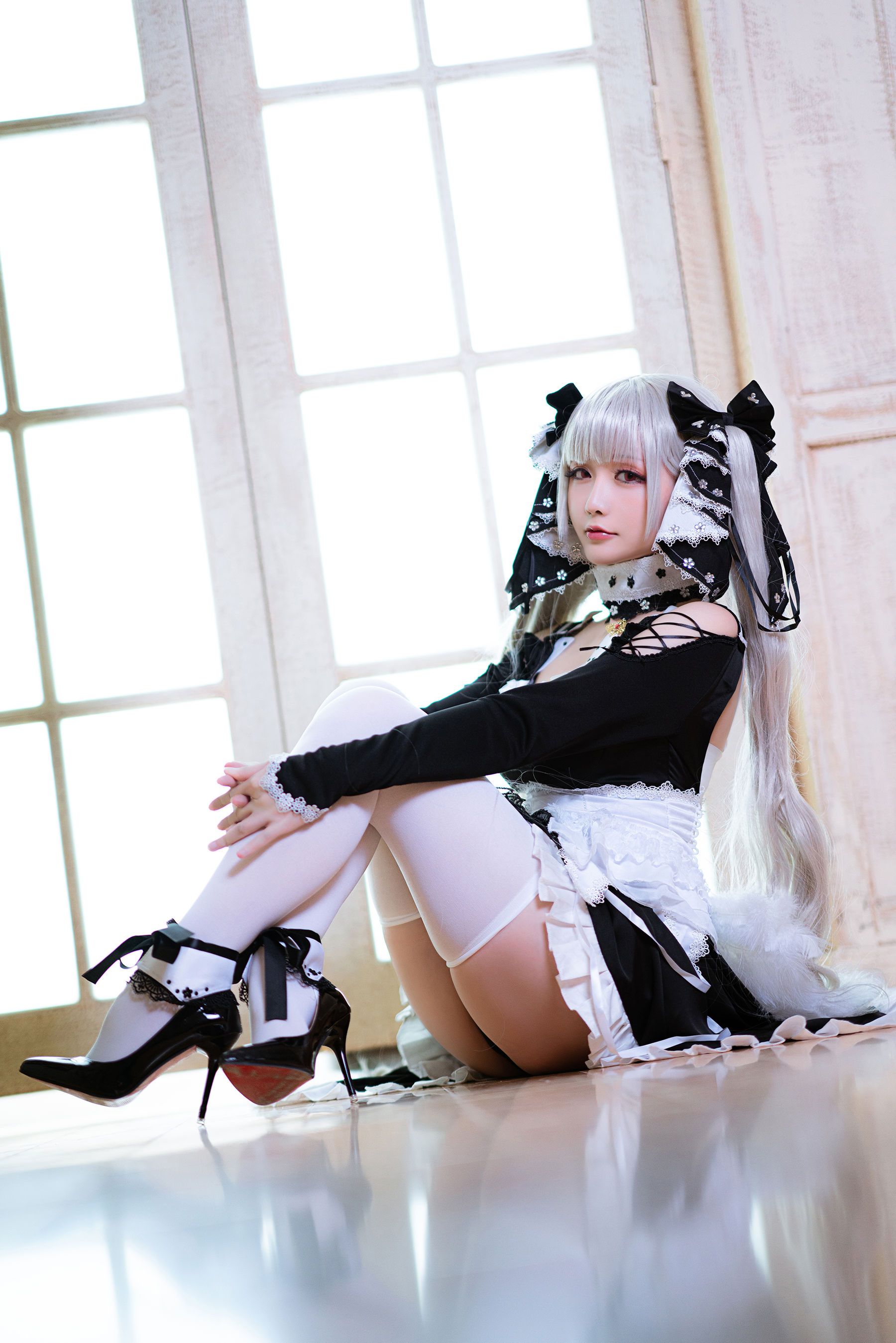 [COS福利] Coser小姐姐星之迟迟 - R-Maid《可畏》