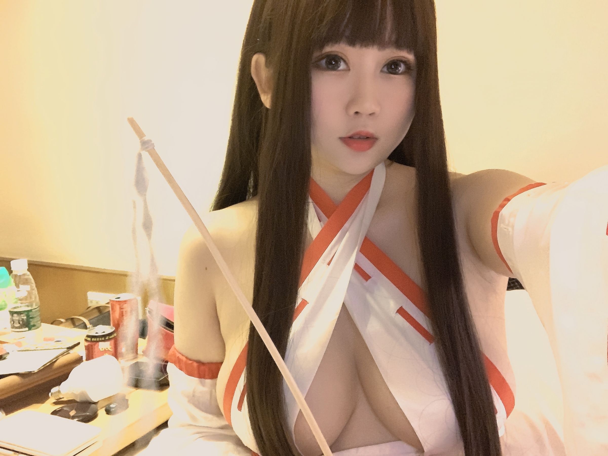 [COS福利] 蜜桃少女是依酱呀 - 女巫