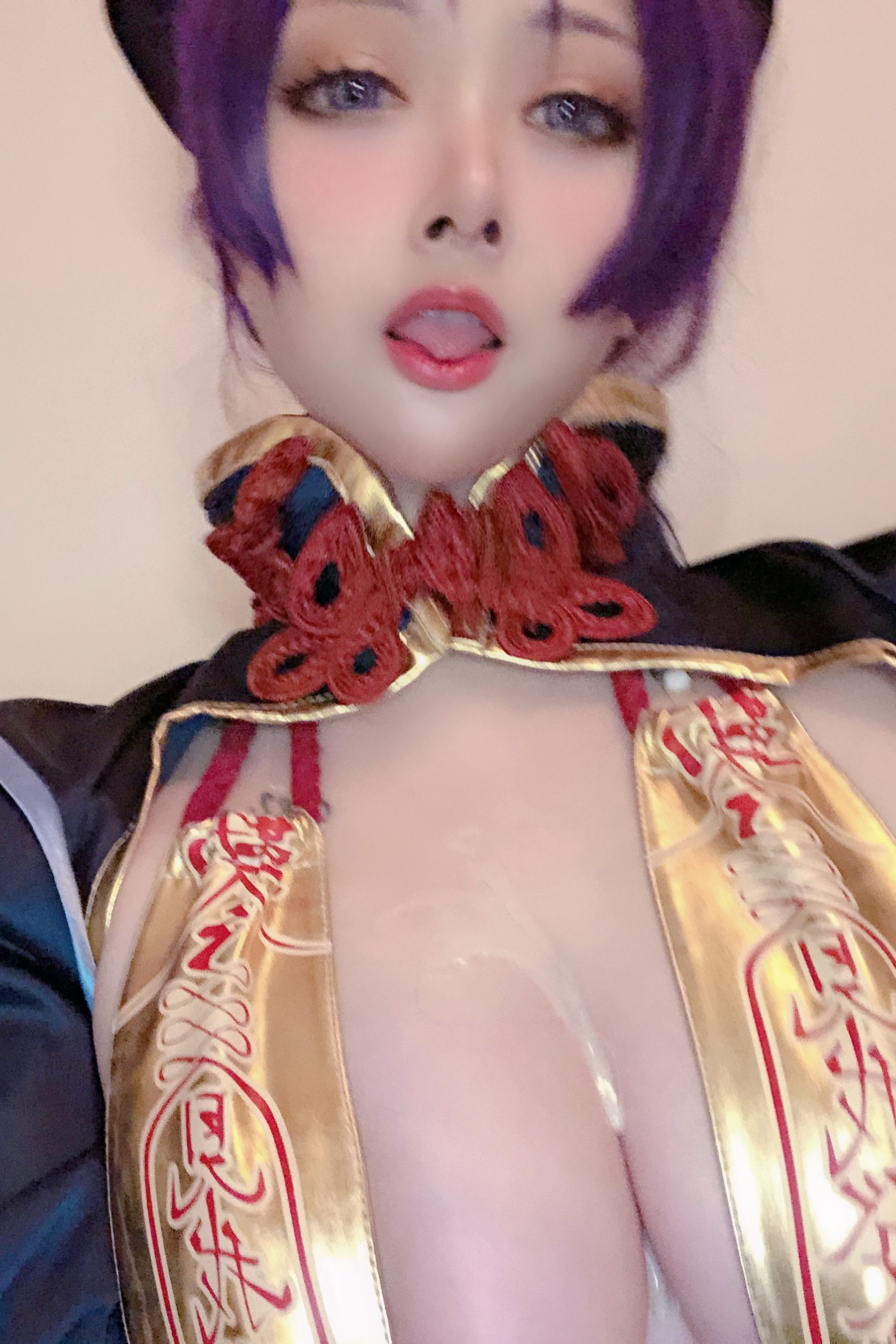 [COS福利] 高颜值coser念念_D - 奶光僵尸娘自拍