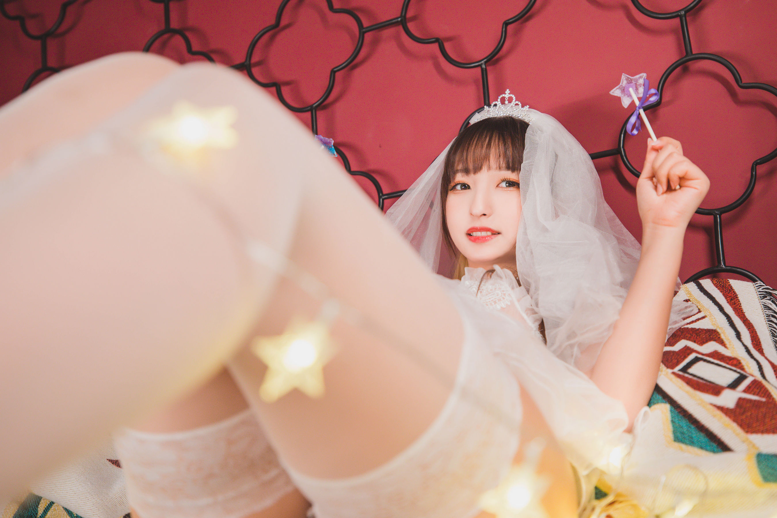 [COS福利] 萝莉神楽板真冬 - 光の囁き-光の修女