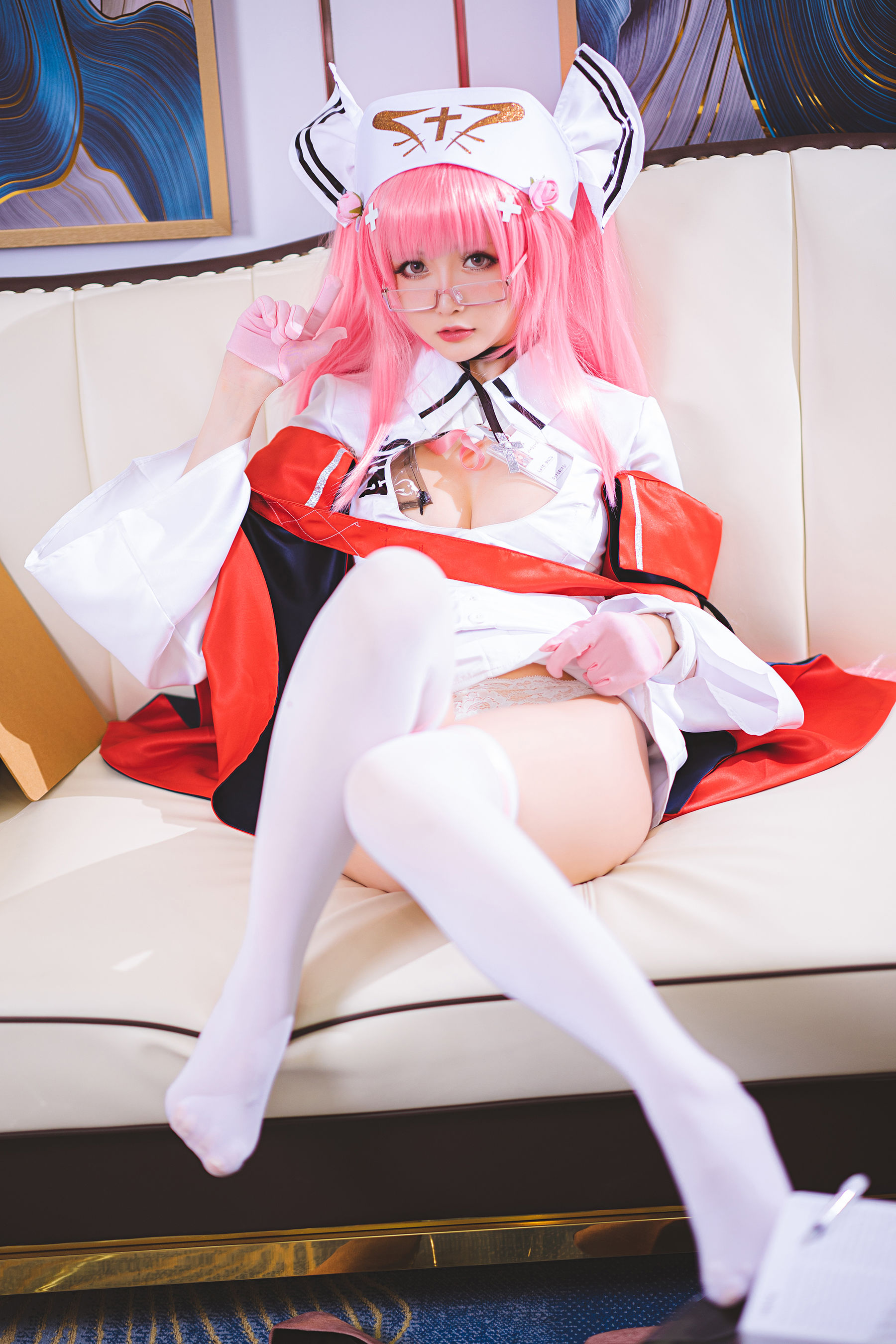 [COS福利] Coser小姐姐星之迟迟 - R-Maid《英仙座护士》