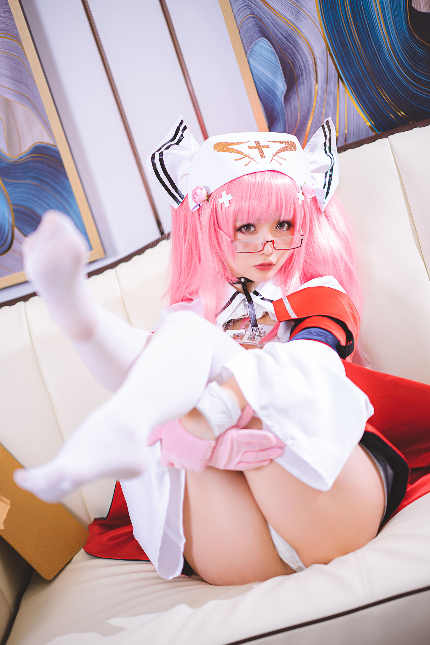 [COS福利] Coser小姐姐星之迟迟 - R-Maid《英仙座护士》