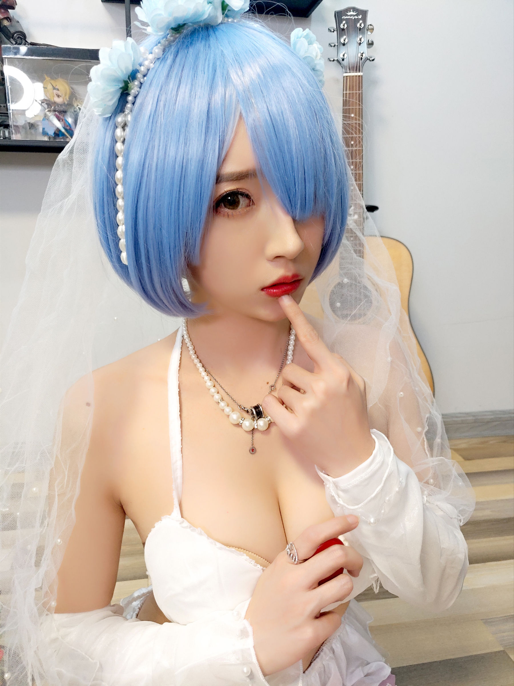 [COS福利] 斗鱼主播小女巫露娜 - 雷姆婚纱