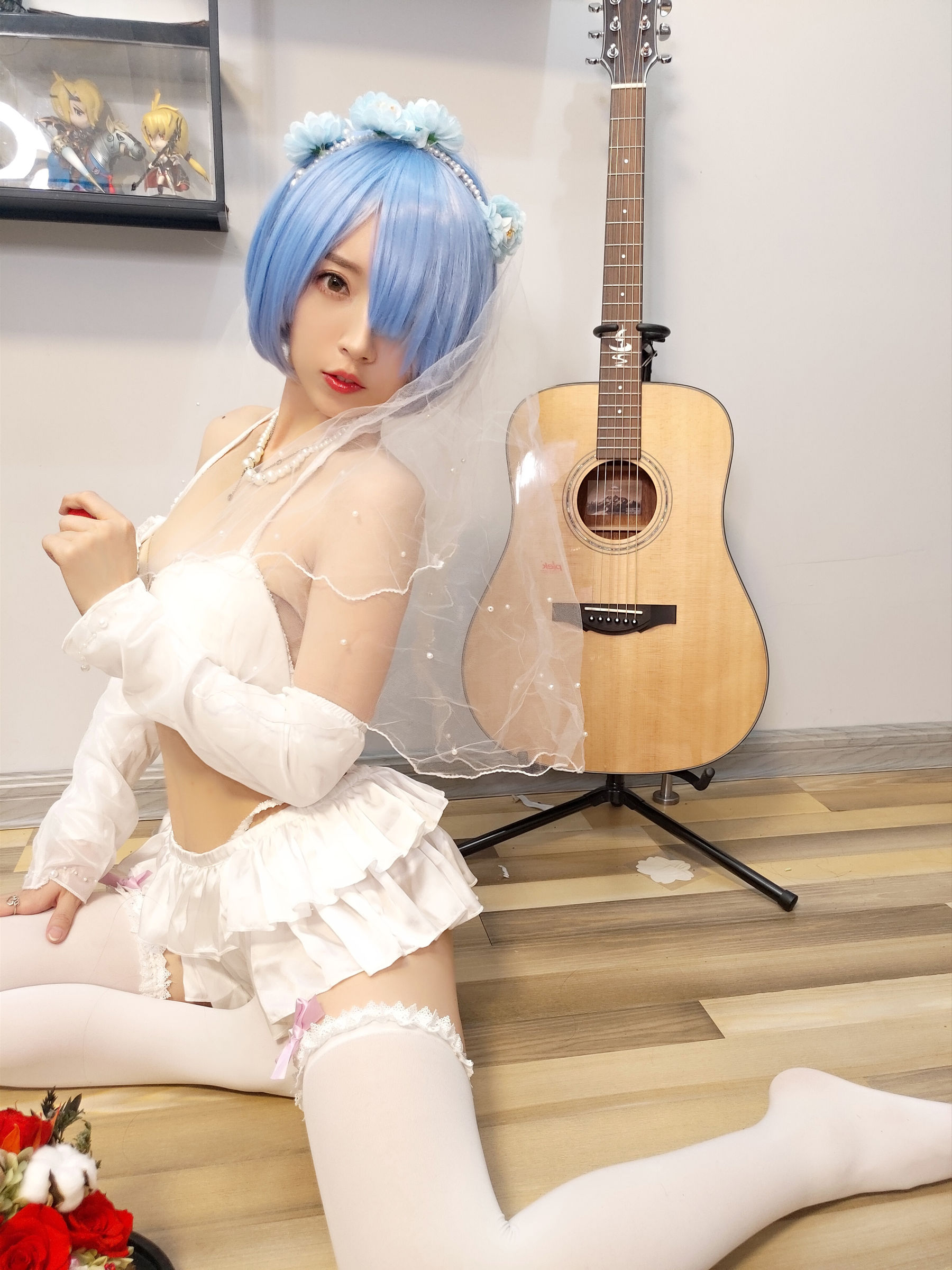 [COS福利] 斗鱼主播小女巫露娜 - 雷姆婚纱