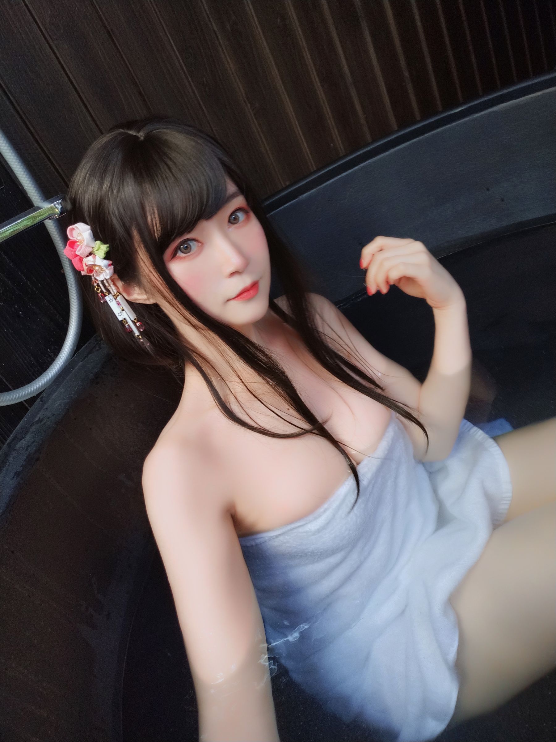 [COS福利] Coser小姐姐白银 - 甜蜜回忆