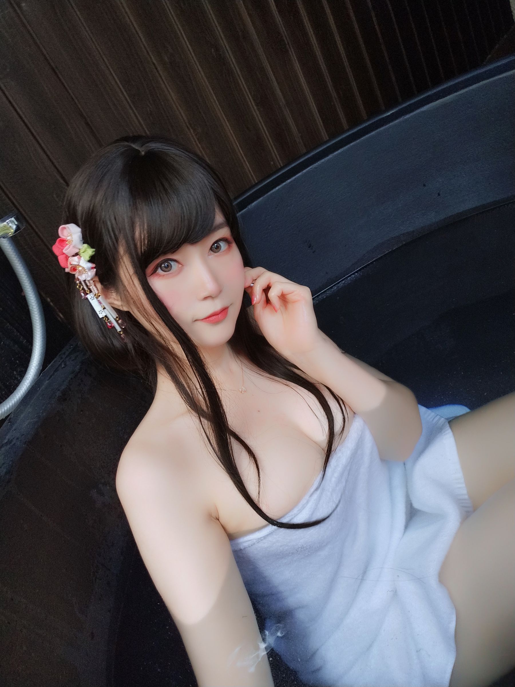 [COS福利] Coser小姐姐白银 - 甜蜜回忆