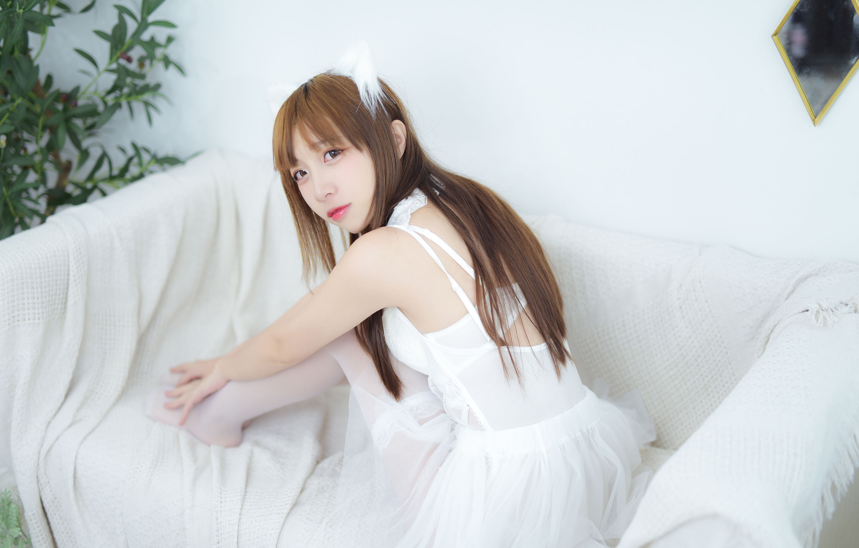 [COS福利] 人气Coser二佐Nisa - 白婚纱