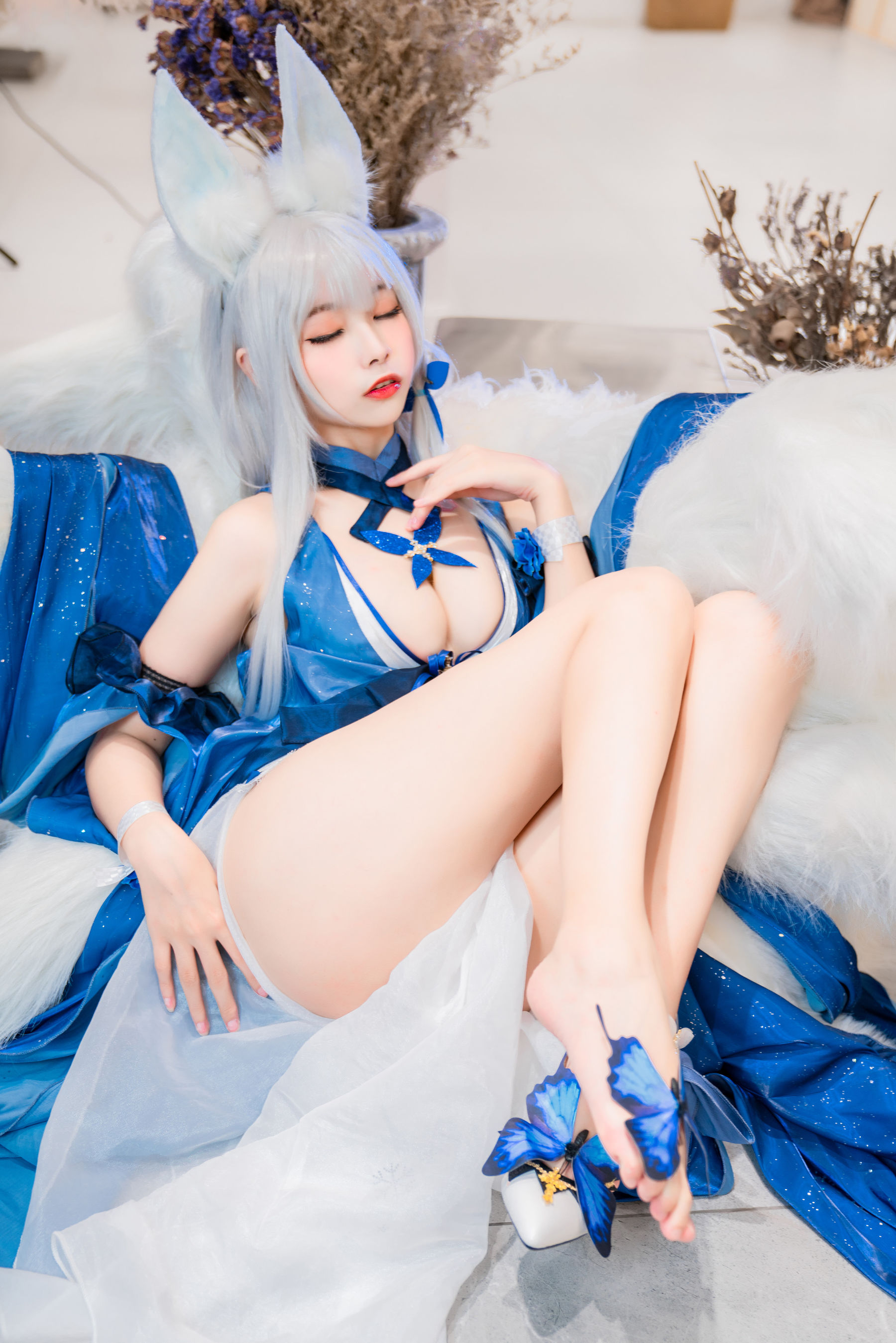 [COS福利] 微博妹子Momoko葵葵 - 信浓礼服