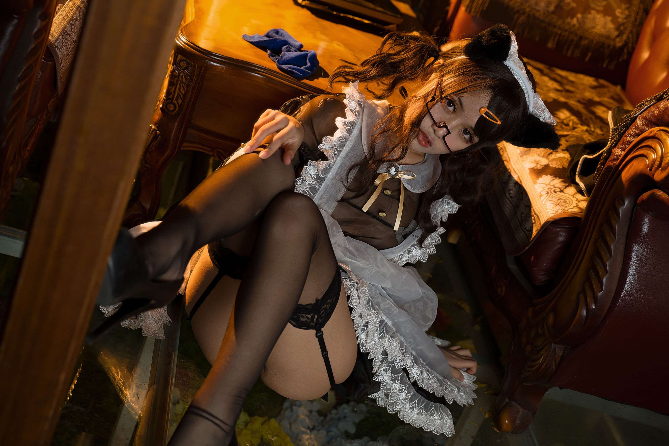 [COS福利] 一笑芳香沁写真 - 透明女仆