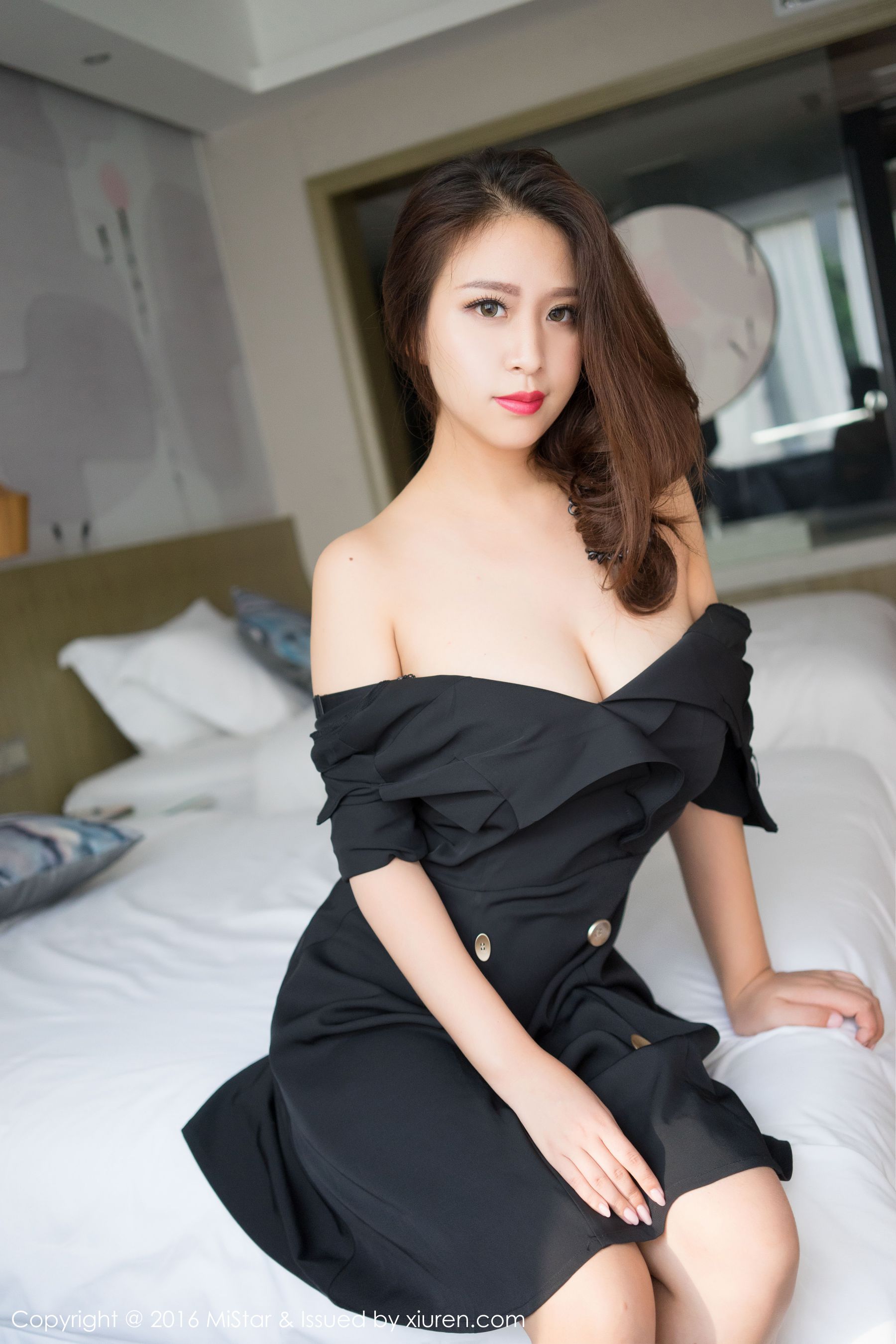 九儿《热辣的爆乳尤物》 [魅妍社MiStar] Vol.132