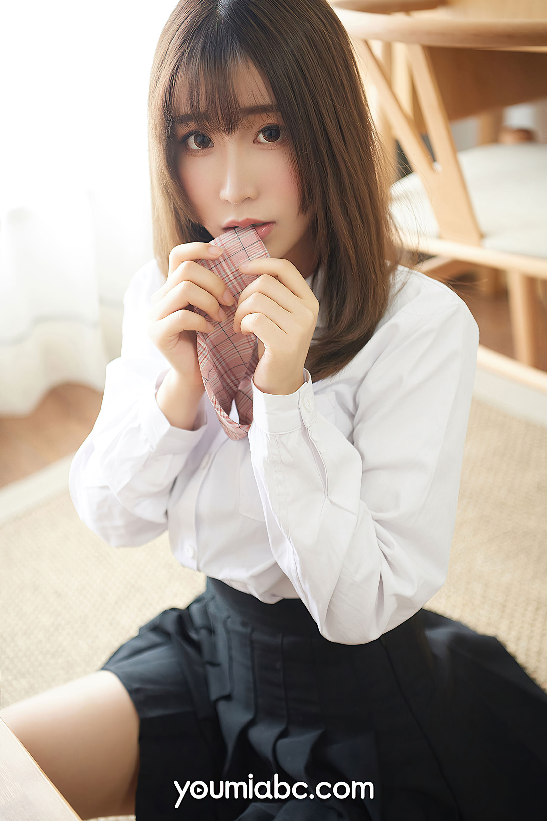 [尤蜜YouMiabc]  绯月樱-Cherry 学生妹の制服诱惑