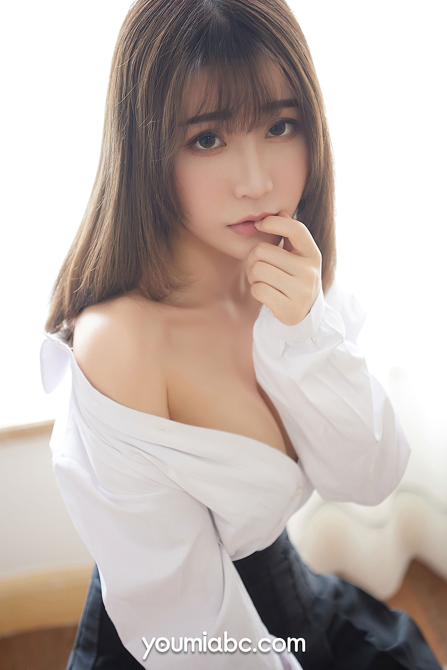 [尤蜜YouMiabc]  绯月樱-Cherry 学生妹の制服诱惑