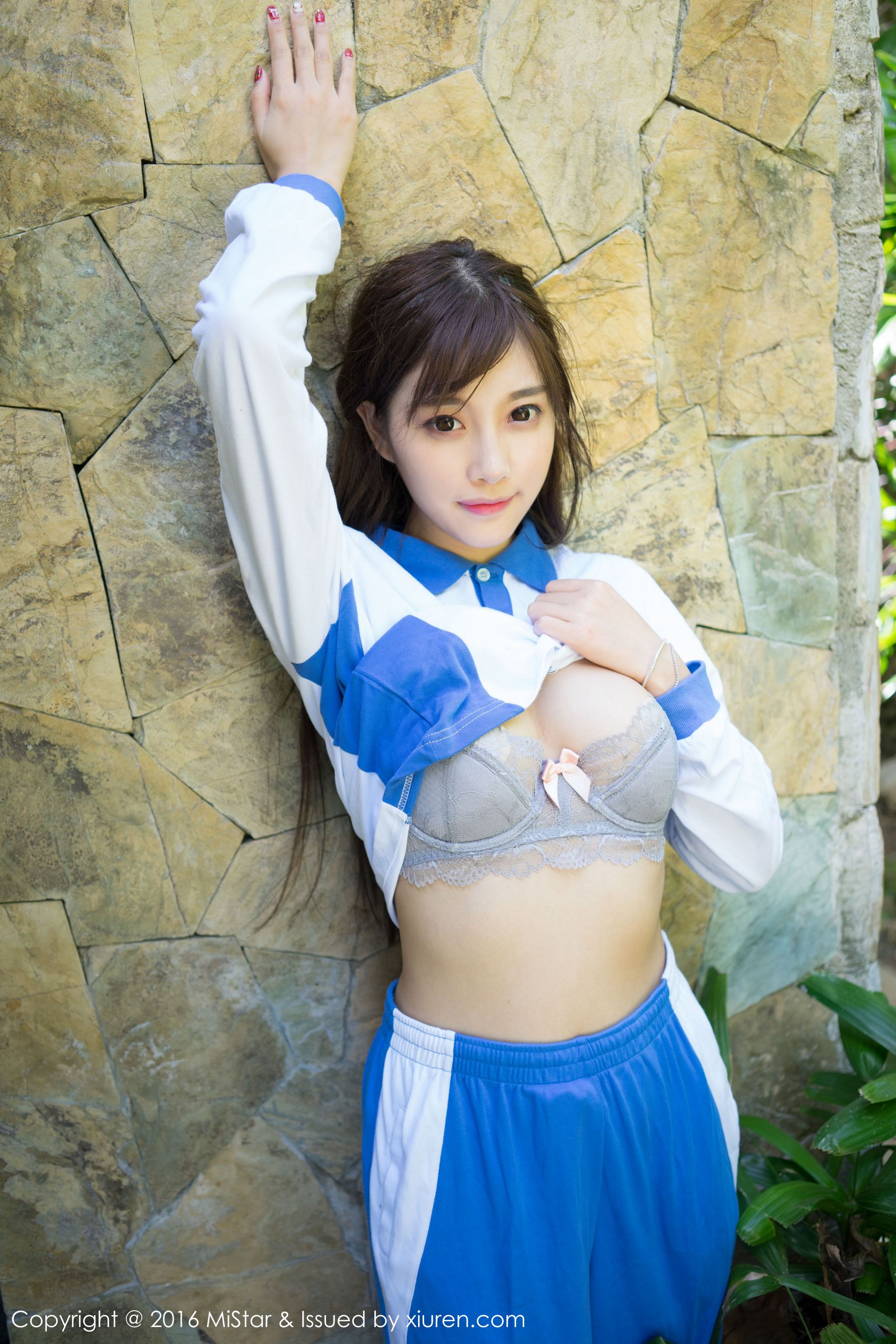 sugar小甜心CC《长滩旅拍》比基尼+校服 [魅妍社MiStar] Vol.145
