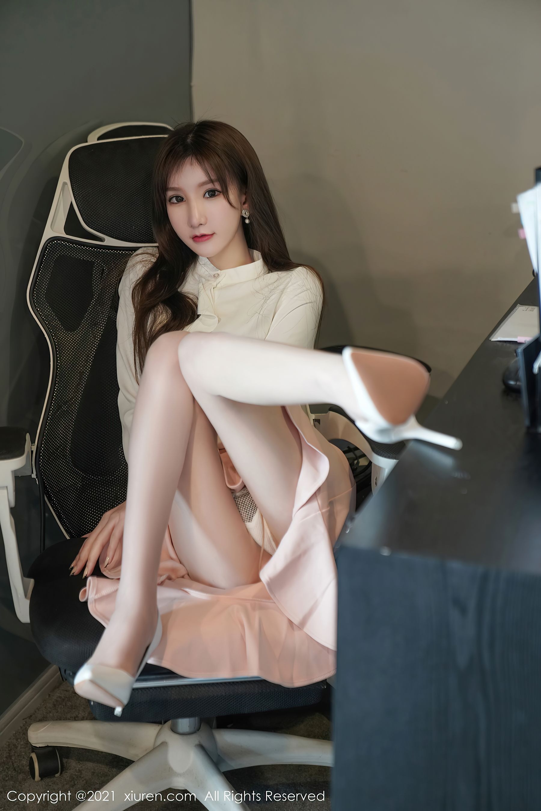 [秀人XIUREN] No.3046 周于希Sandy