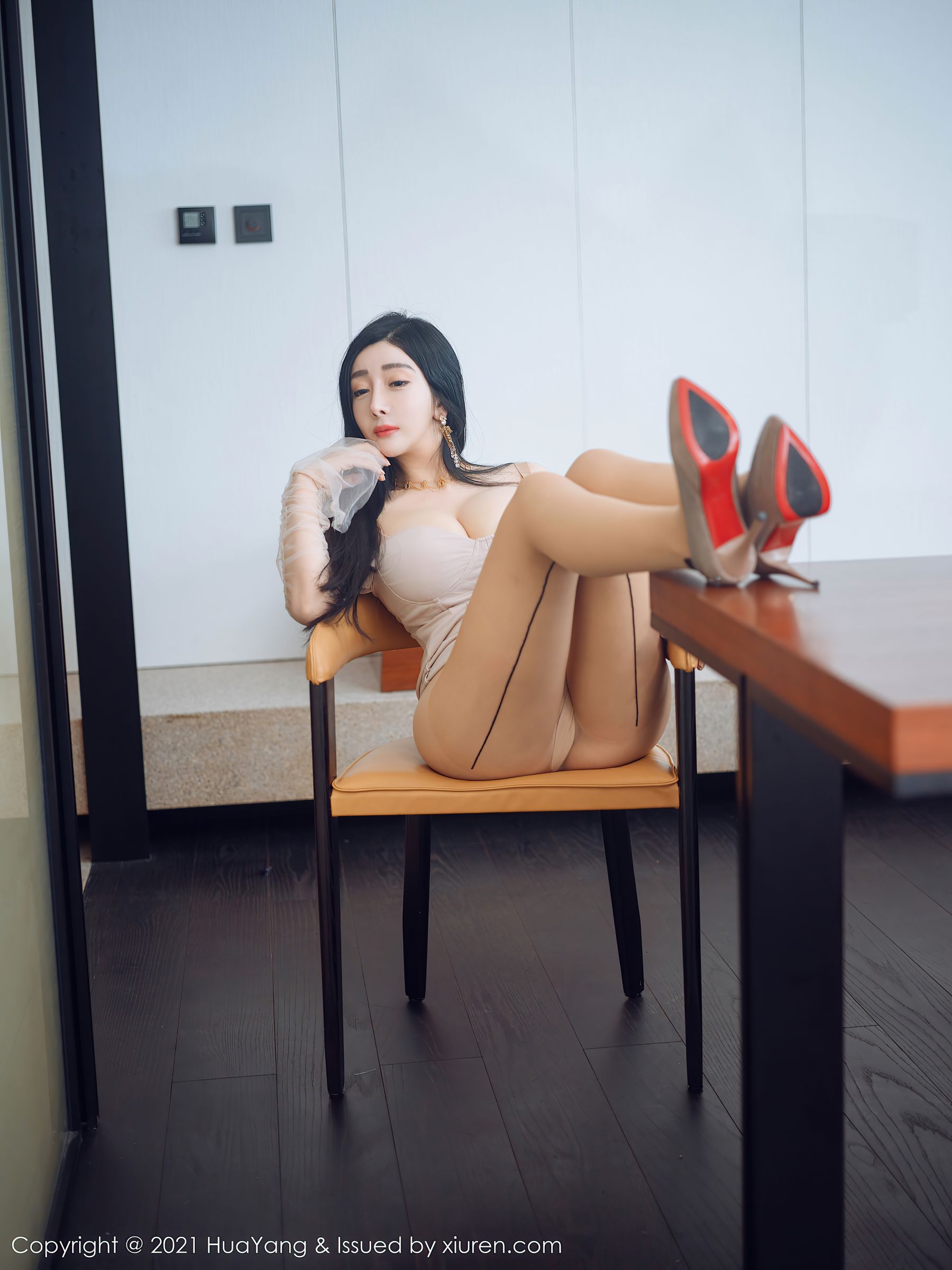 [花漾HuaYang] VOL.346 允尔