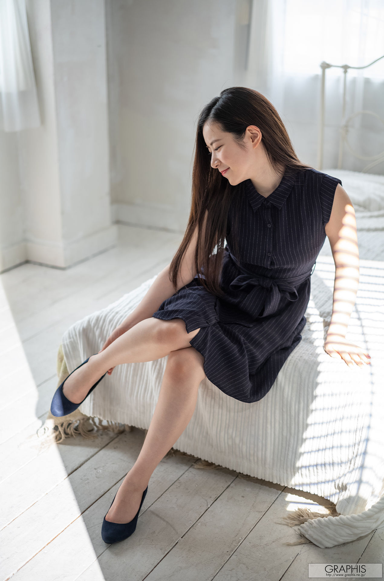 [Graphis] First Gravure 初脱ぎ娘 No.172 沙月恵奈 Ena Satsuki