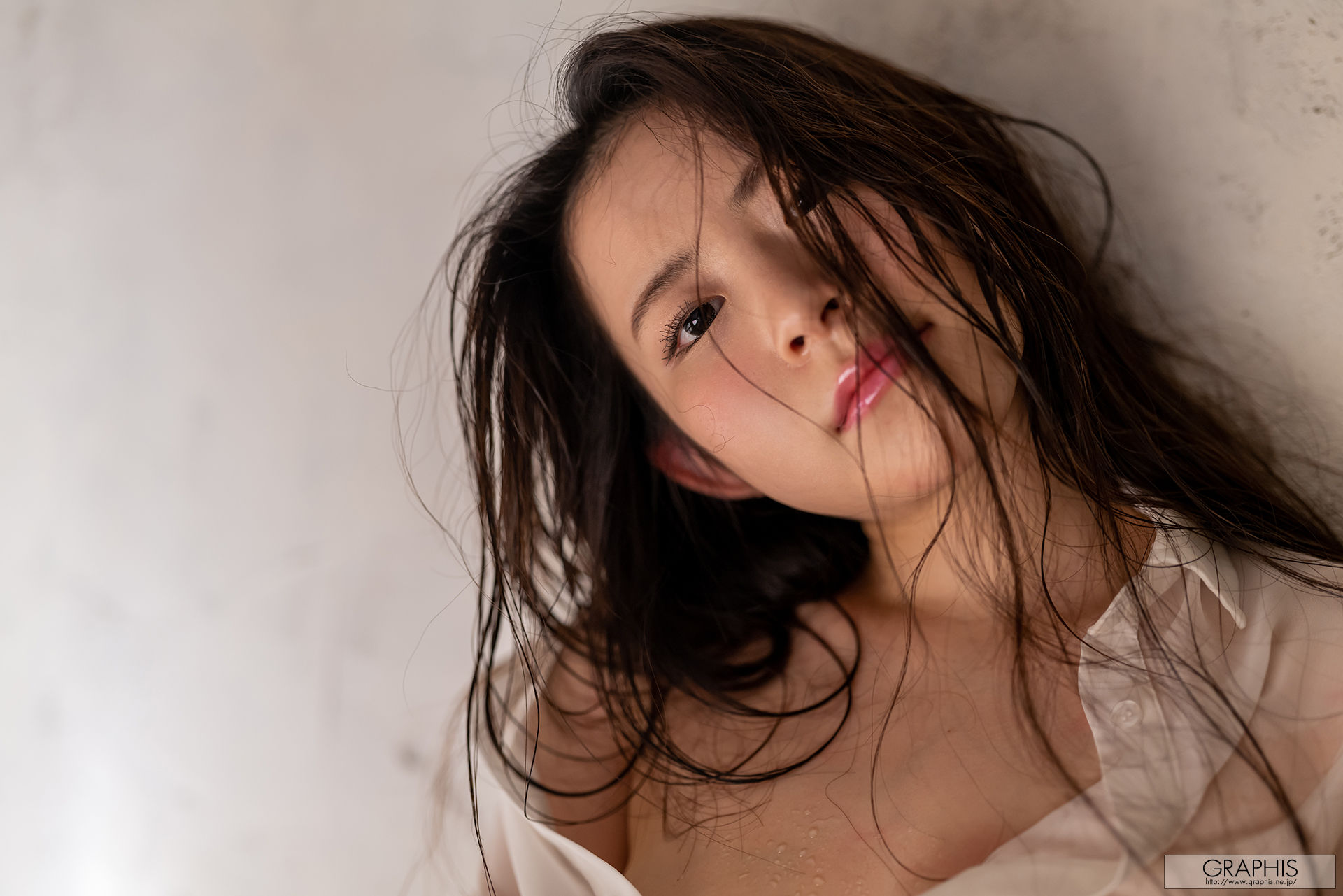 [Graphis] First Gravure 初脱ぎ娘 No.172 沙月恵奈 Ena Satsuki