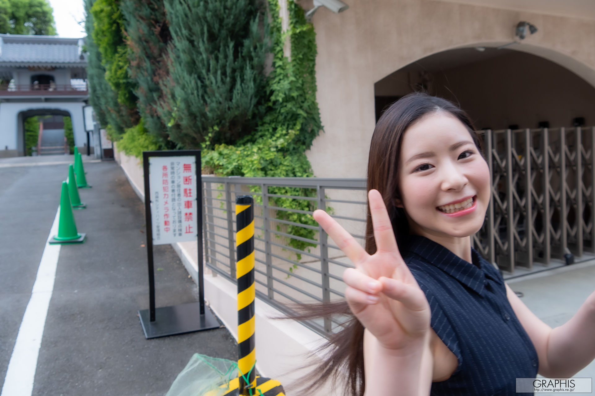 [Graphis] First Gravure 初脱ぎ娘 No.172 沙月恵奈 Ena Satsuki