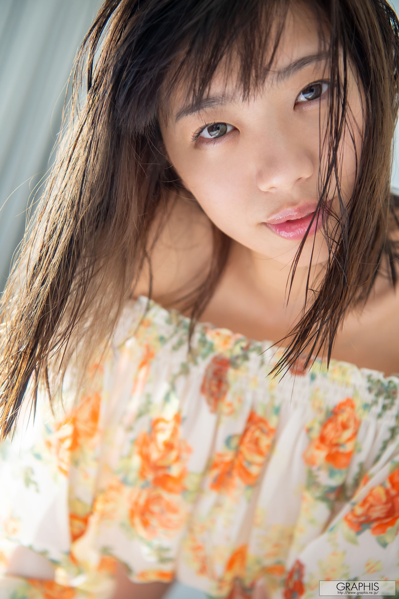 [Graphis] Special - Matsuri Kiritani 桐谷まつり Curvy!