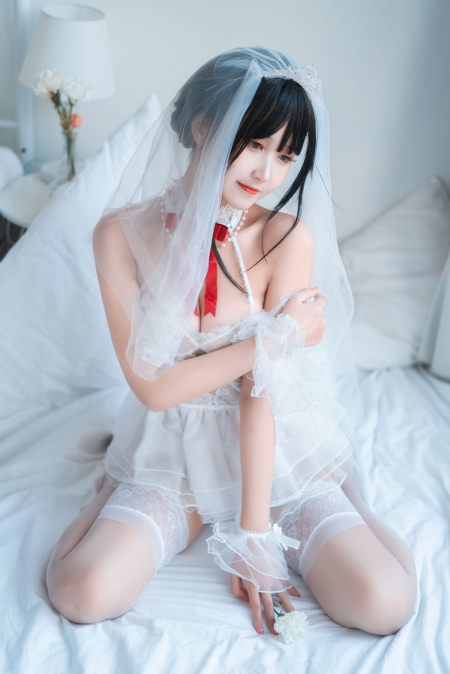 [COS福利] 微博妹子三度_69 - 婚纱孔雀翎