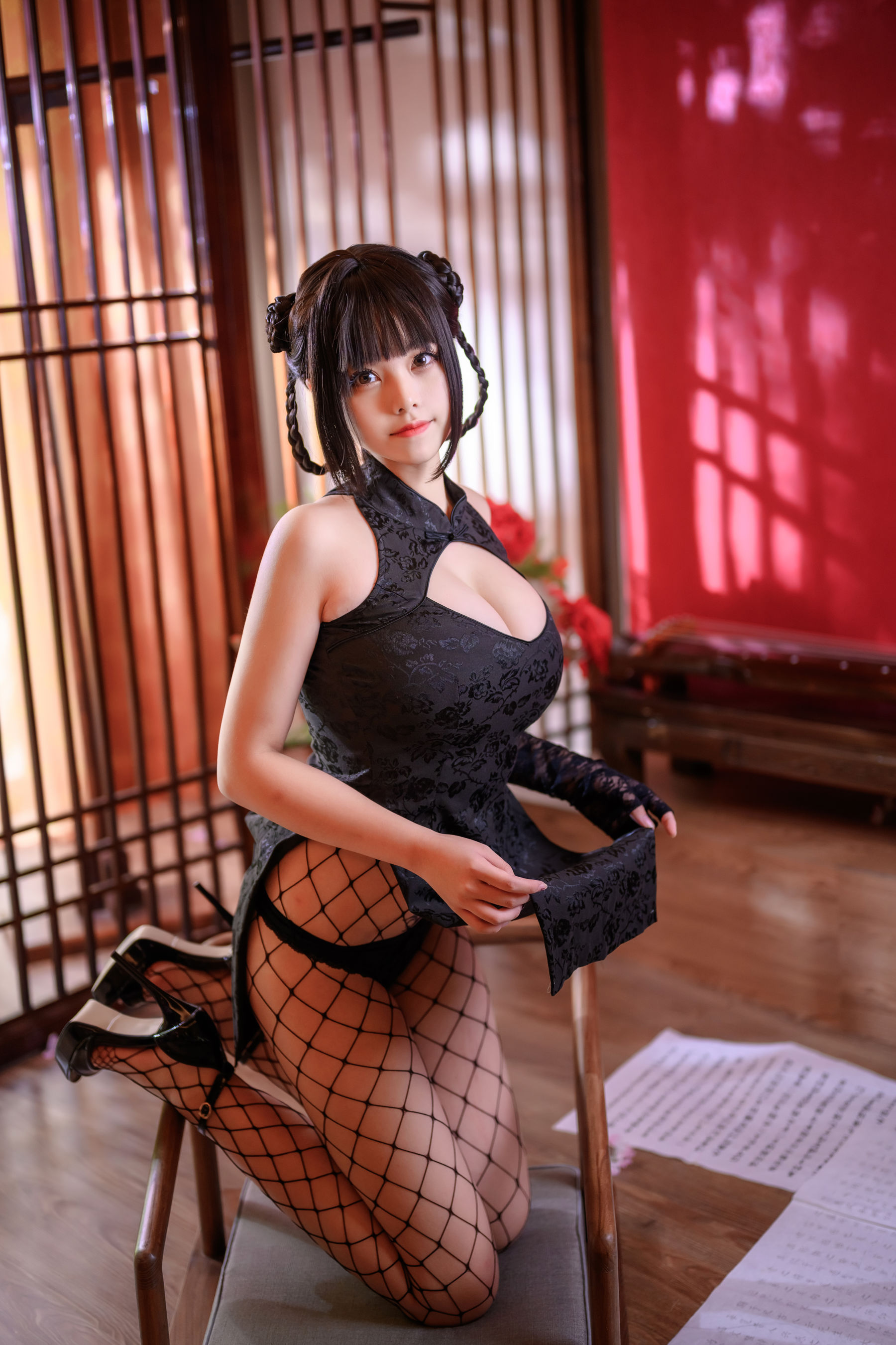 [COS福利] 萌系小姐姐蜜汁猫裘 - 魔女旗袍