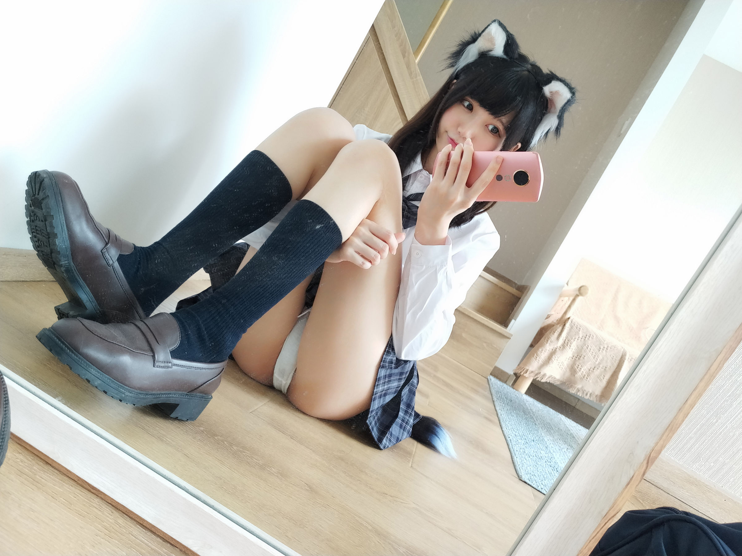 [COS福利] NAGISA魔物喵[fantia] - かわいい転校生