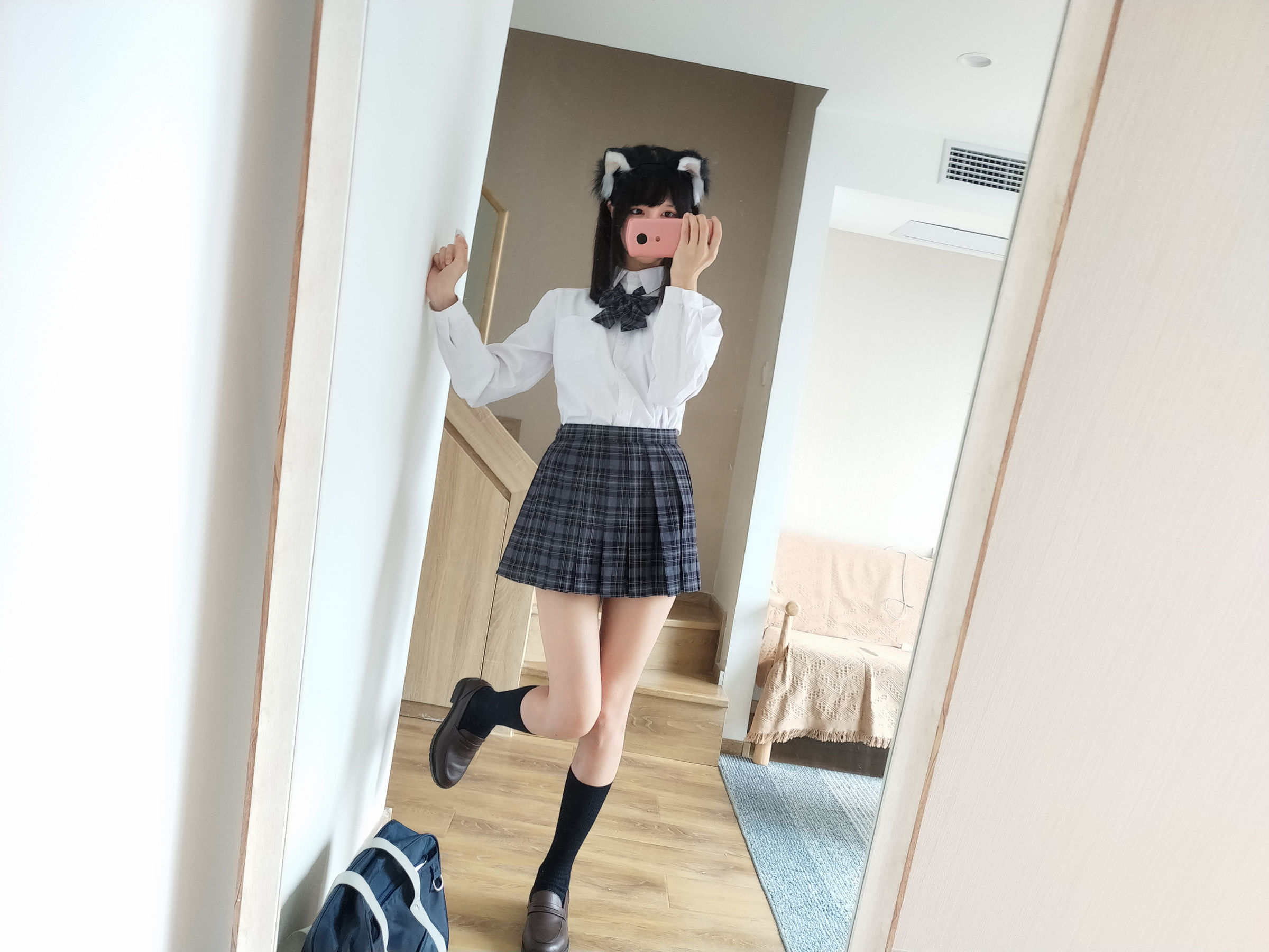 [COS福利] NAGISA魔物喵[fantia] - かわいい転校生