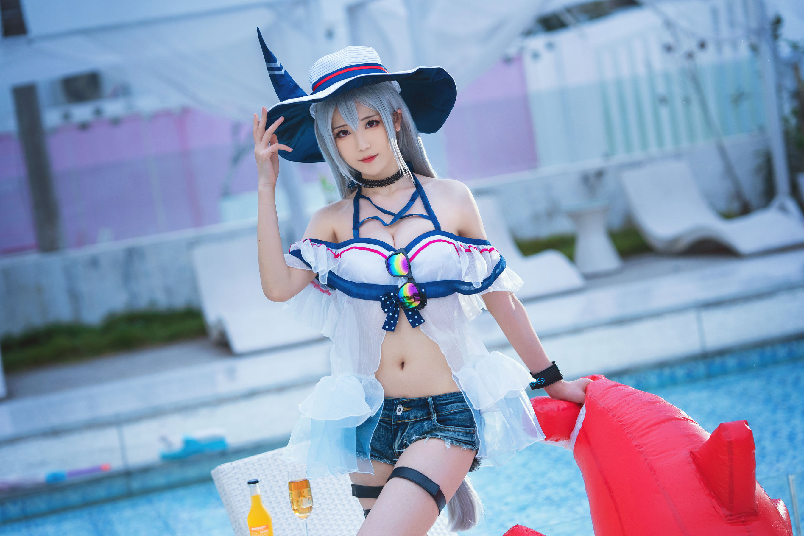 [COS福利] 小姐姐弥音音ww - 明日方舟 斯卡蒂泳装