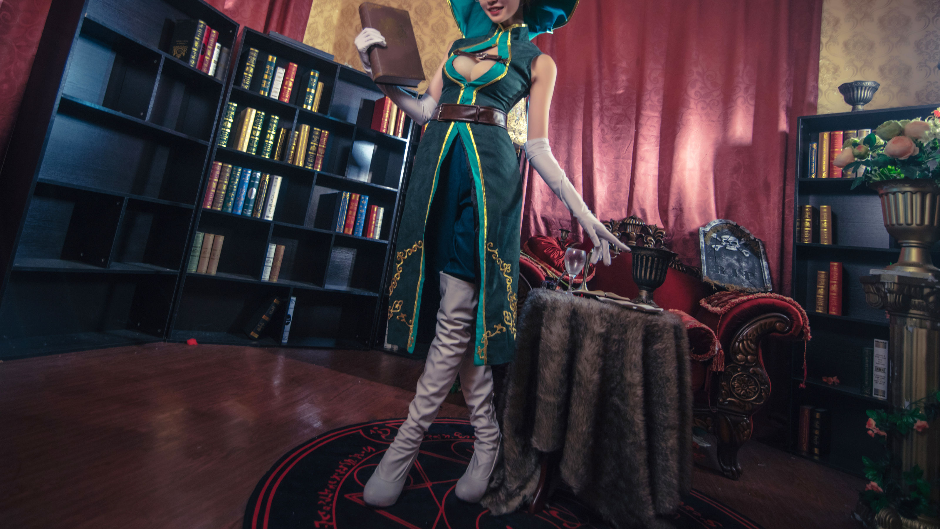 [COS福利] The Vagrant Cosplay Album - 沧霁桔梗《赫本》