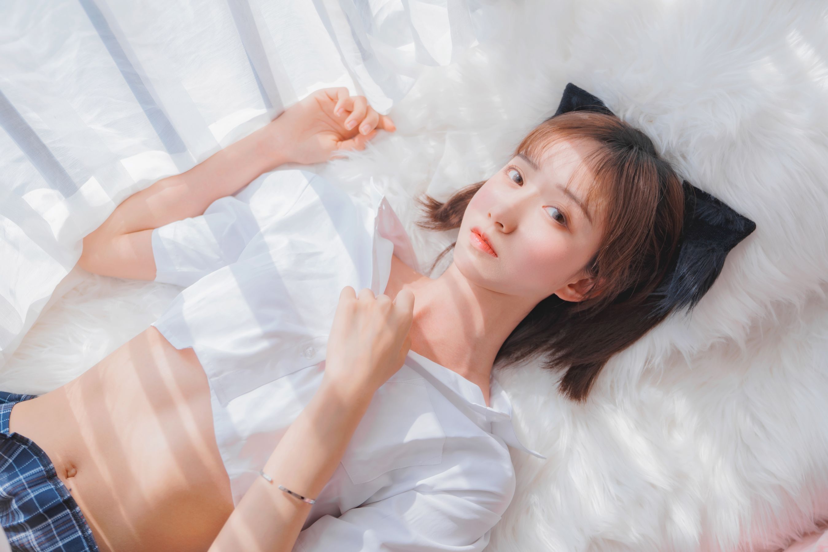 [COS福利] 萌系小姐姐木绵绵OwO - 怀中猫