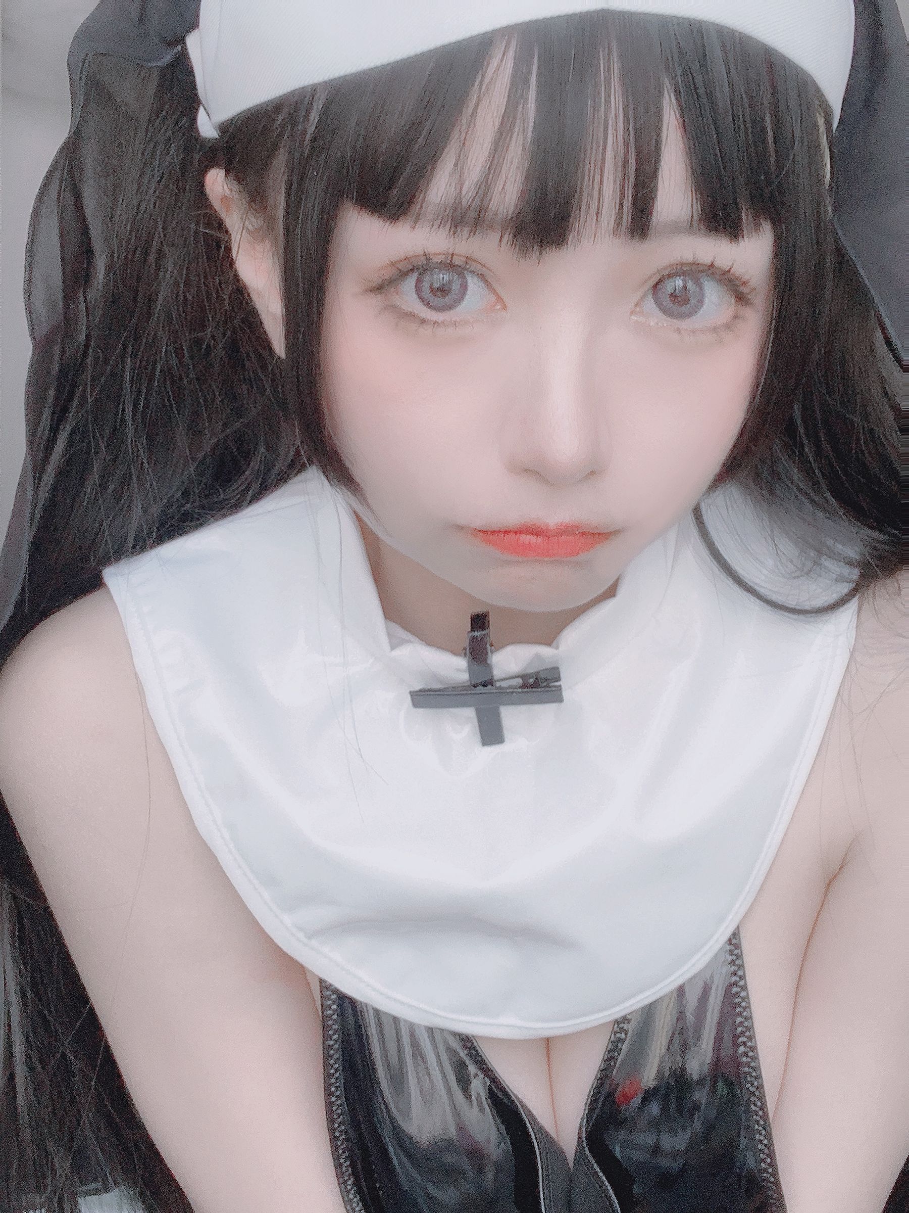 [COS福利] 神本无尾_Aria - 修女