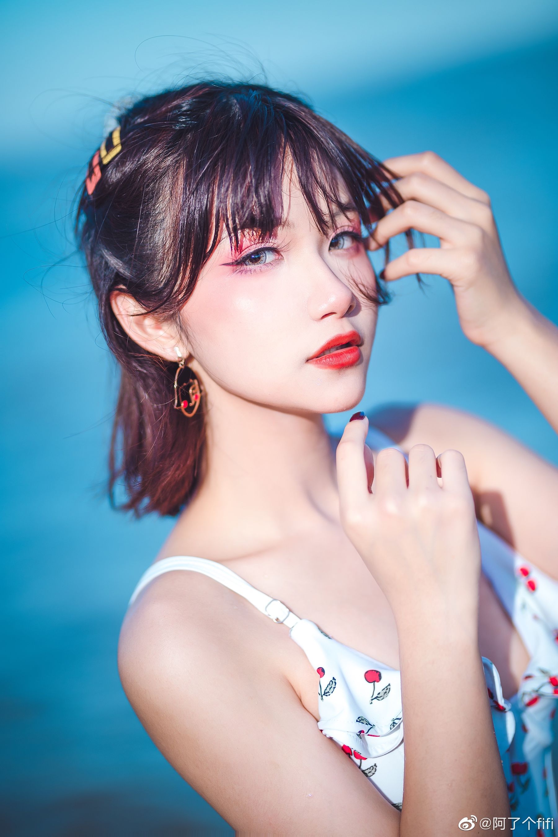 [COS福利] 动漫博主阿了个fifi - 夏天泳装