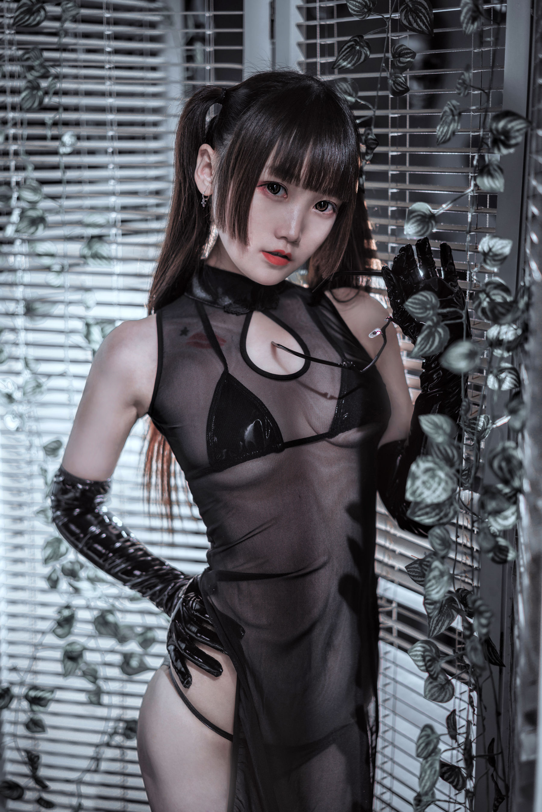 [COS福利] COS少女星野咪兔 - 透视网纱旗袍