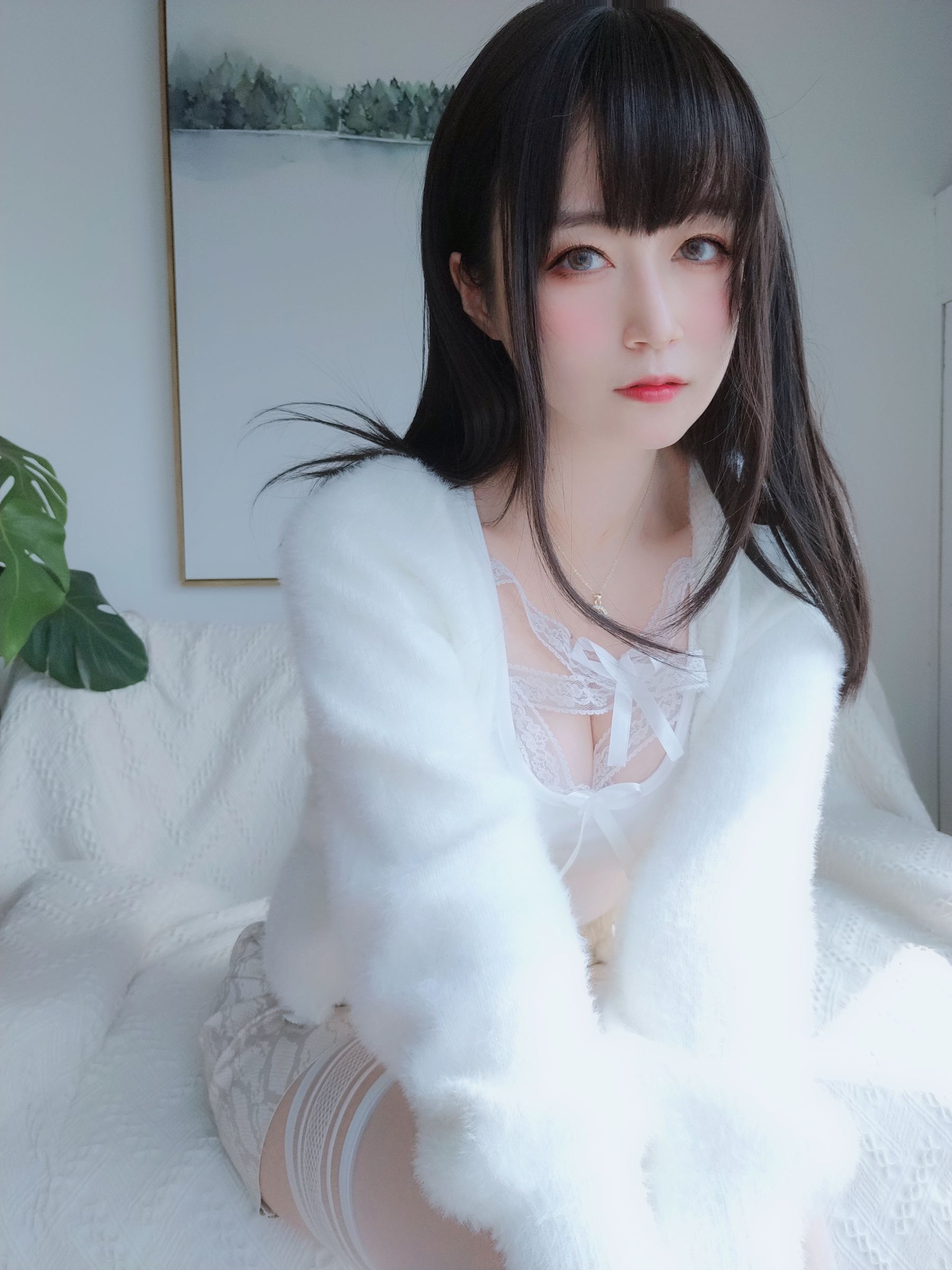 [COS福利] Coser小姐姐白银 - 白蕾丝
