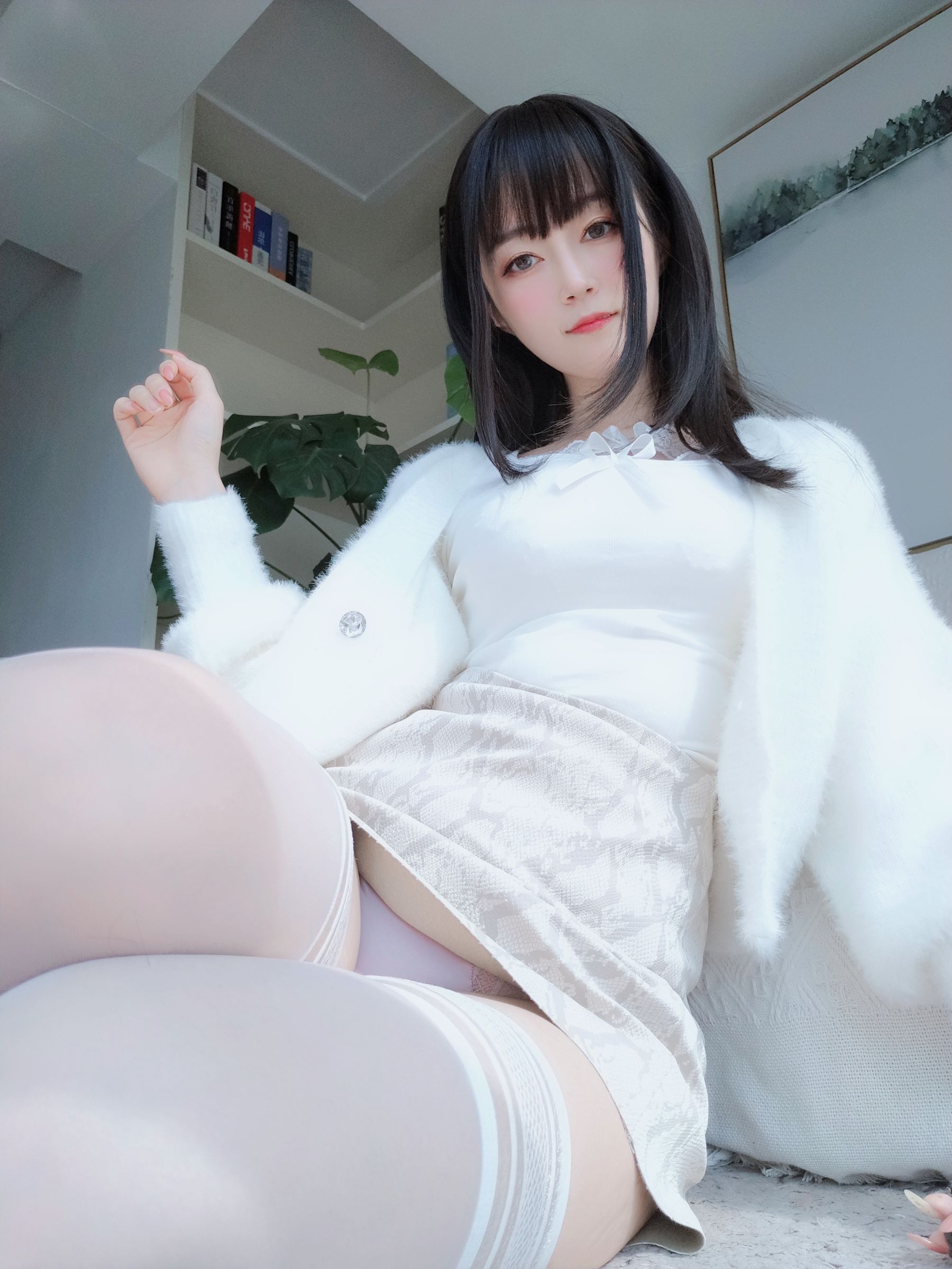 [COS福利] Coser小姐姐白银 - 白蕾丝