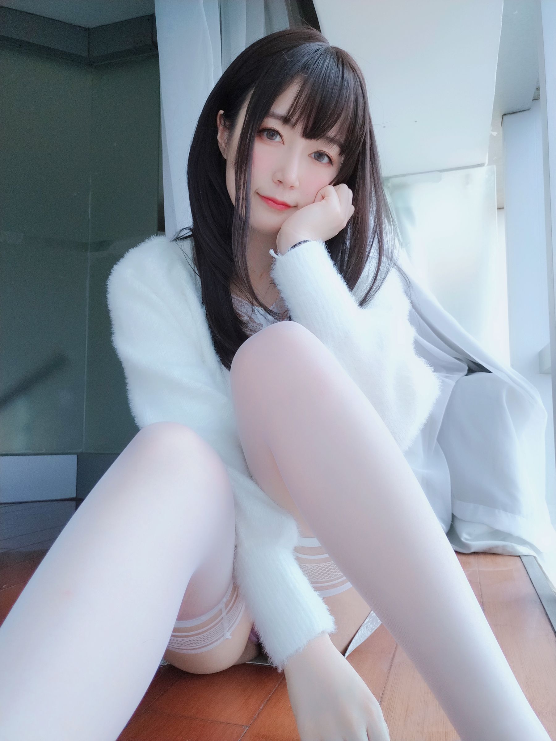 [COS福利] Coser小姐姐白银 - 白蕾丝